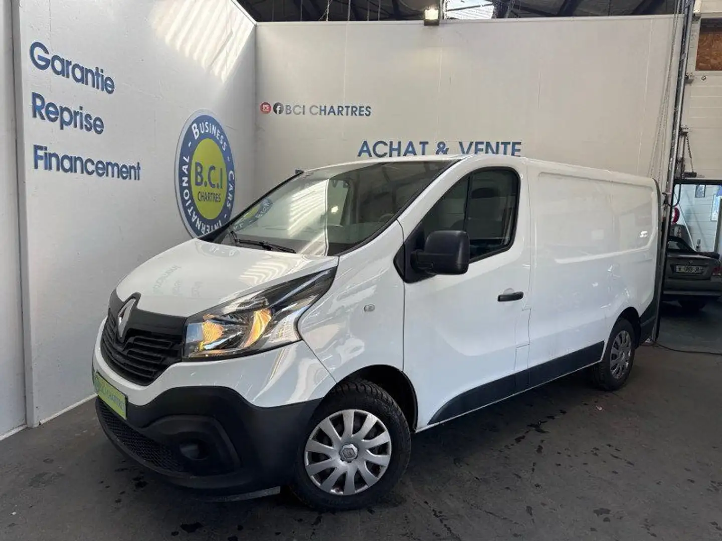 Renault Trafic III FG L1H1 1000 1.6 DCI 125CH ENERGY GRAND CONFOR Blanc - 1