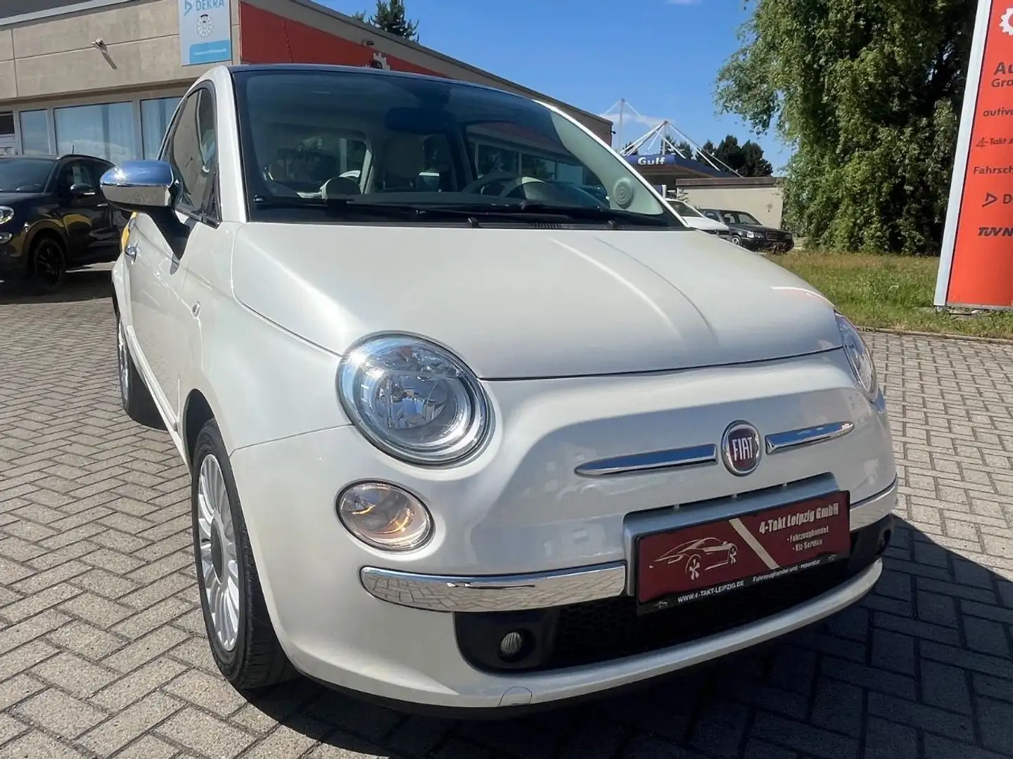 Fiat 500 1.2 Lounge*Automatik*Schiebedach* Weiß - 1
