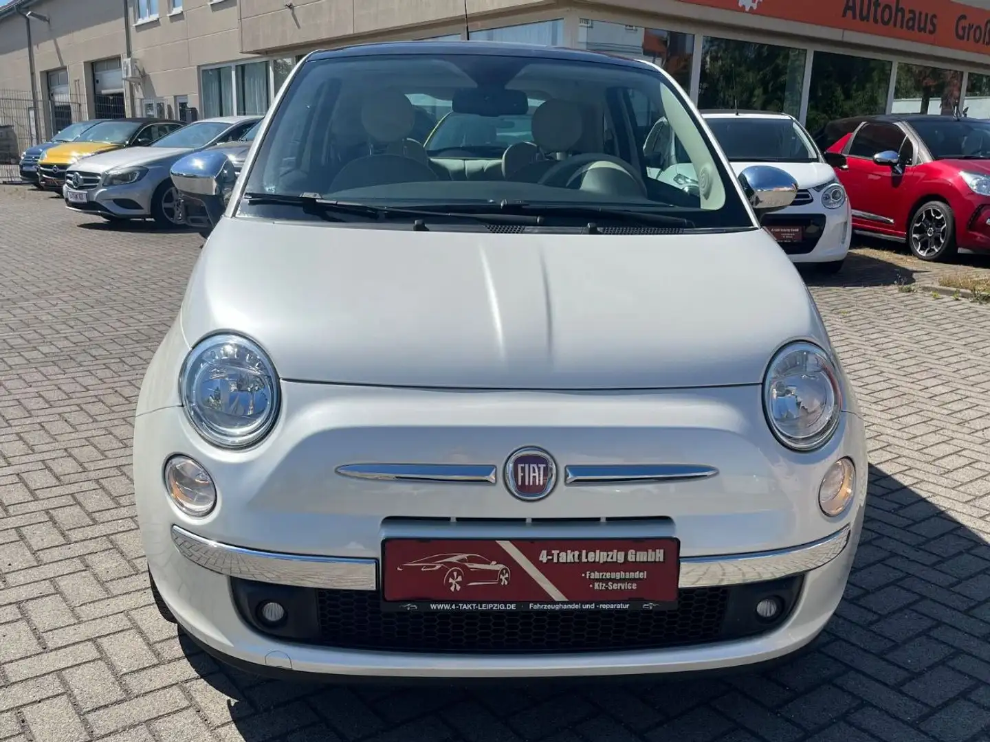 Fiat 500 1.2 Lounge*Automatik*Schiebedach* Weiß - 2