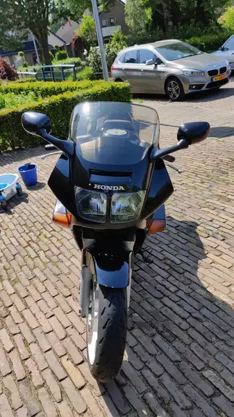 Honda VFR 750 - foto 6