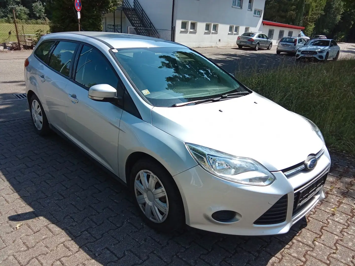Ford Focus Turnier Trend Zilver - 2