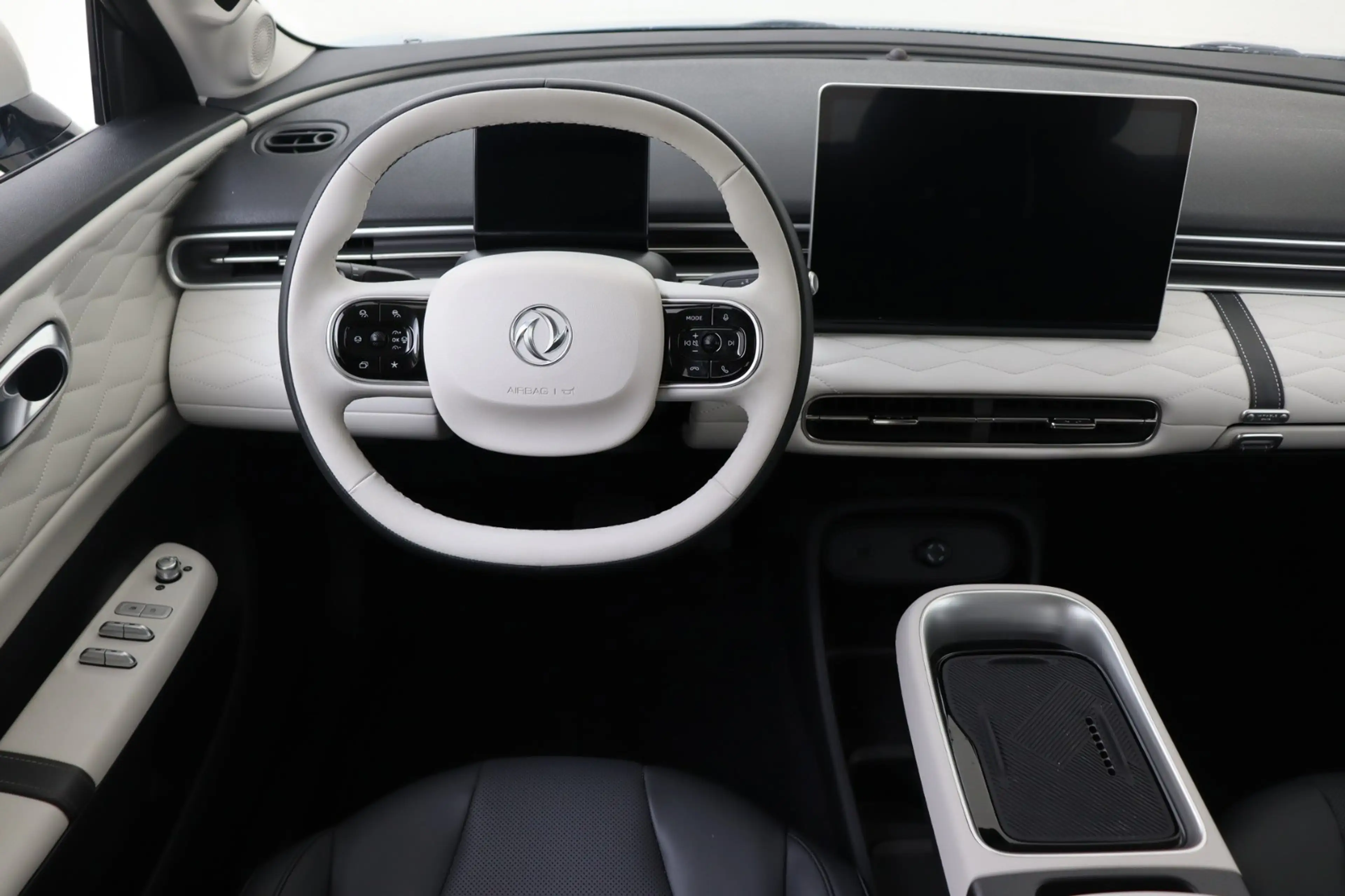 Dongfeng Box 42.30 Kwh – Premium Edition – Automatik - ACC - Kamera - Klima - Apple - Alu - — photo 4