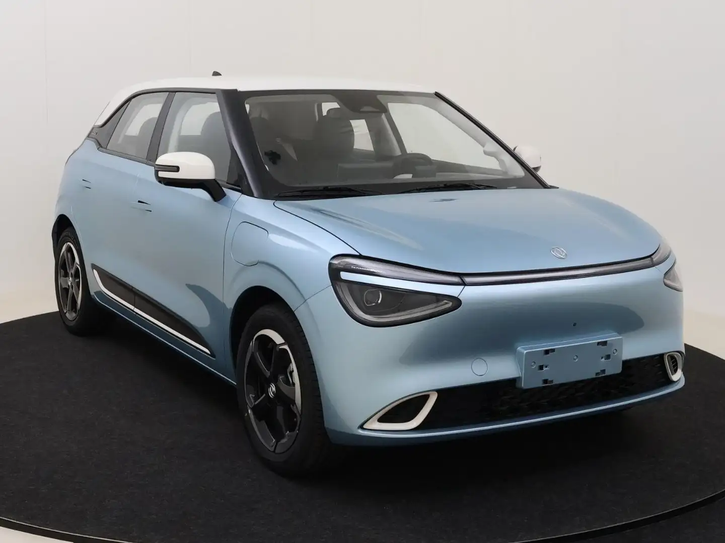 Dongfeng Box 42.30 Kwh – Premium Edition – Automatik - ACC - Kamera - Klima - Apple - Alu - Blau - 1