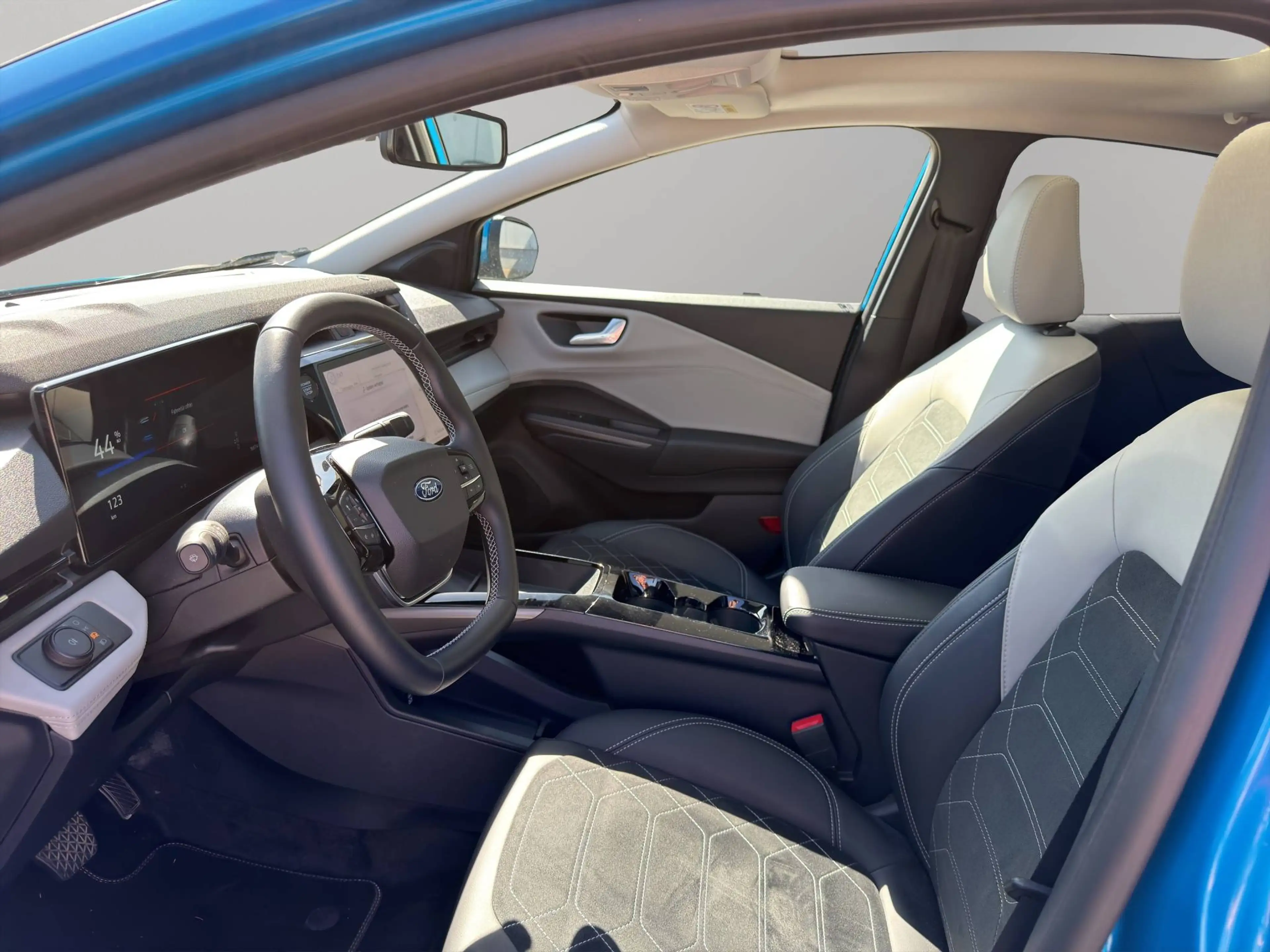 Ford Puma Gen-E 124 kW Premium — photo 11