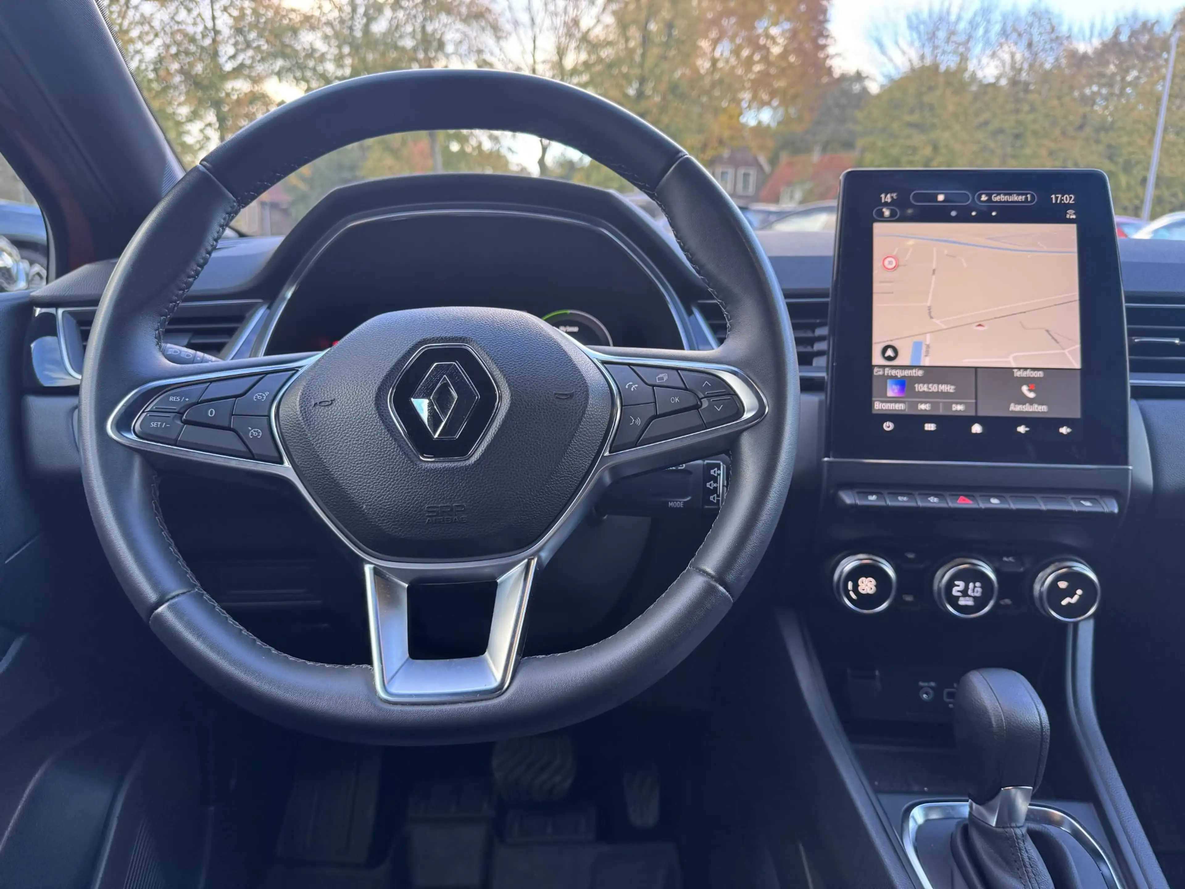 Renault Captur 1.6 E-Tech Hybrid 145 Rive Gauche — photo 13