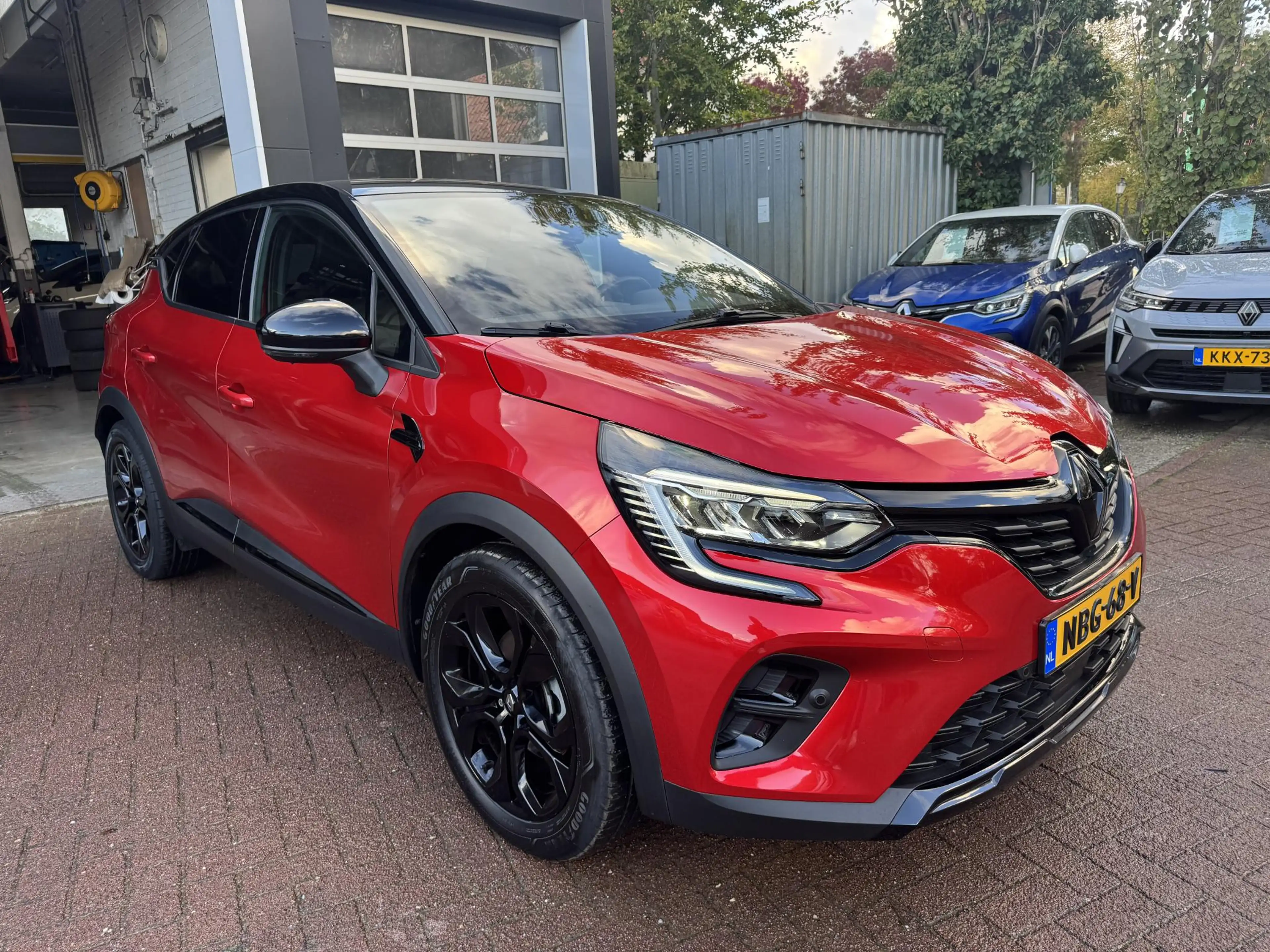 Renault Captur 1.6 E-Tech Hybrid 145 Rive Gauche — photo 3