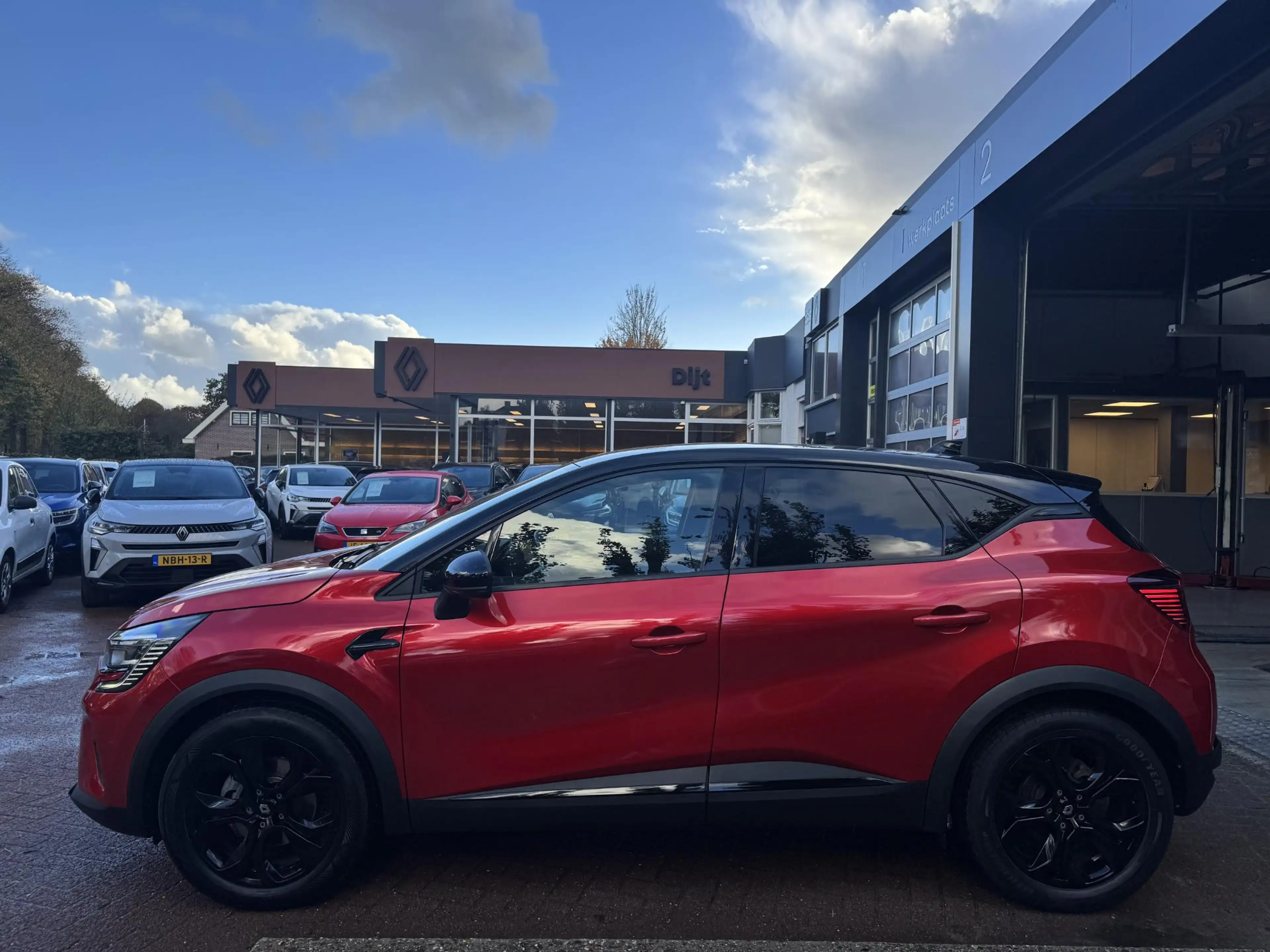 Renault Captur 1.6 E-Tech Hybrid 145 Rive Gauche — photo 9