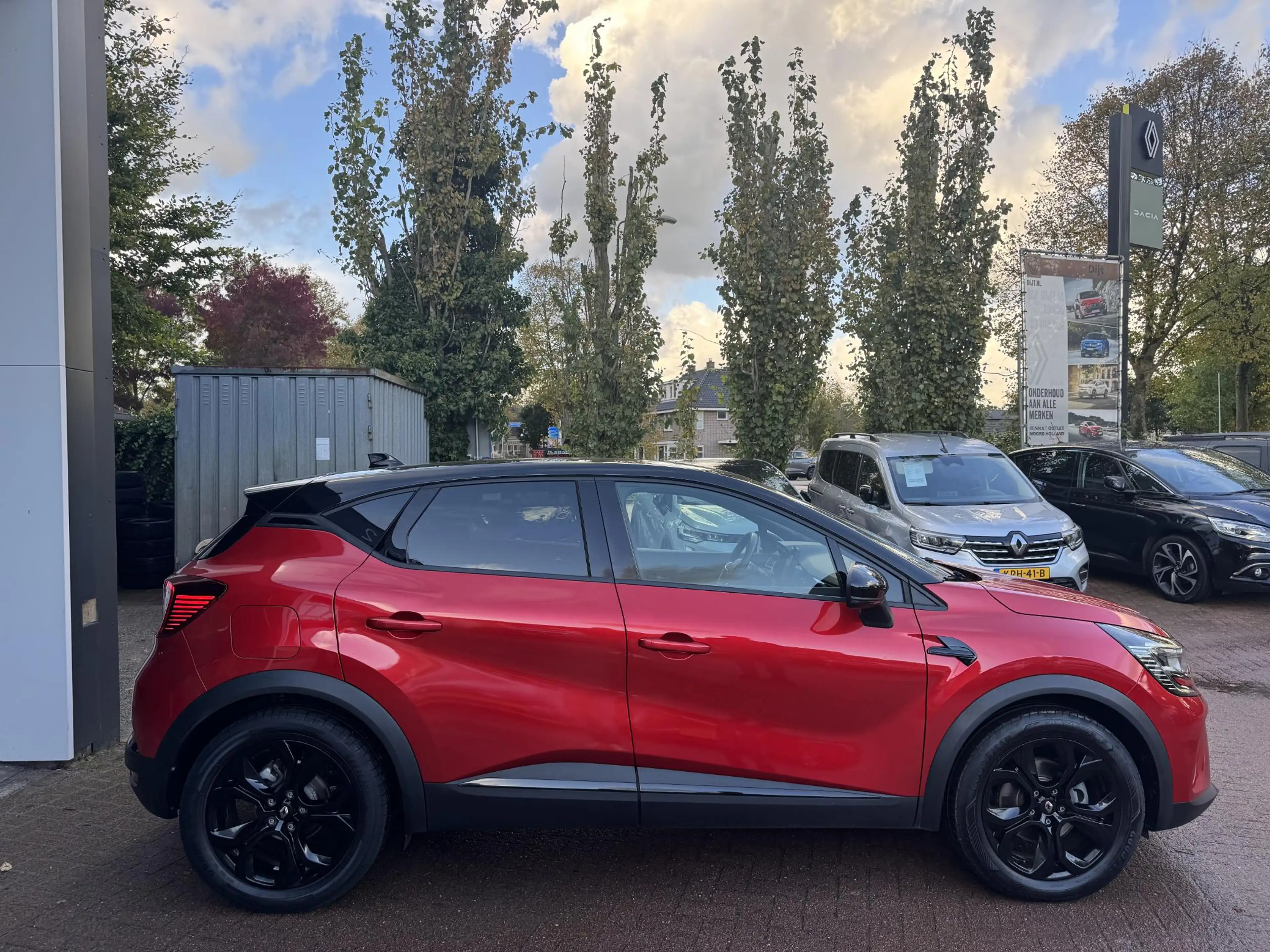 Renault Captur 1.6 E-Tech Hybrid 145 Rive Gauche — photo 4