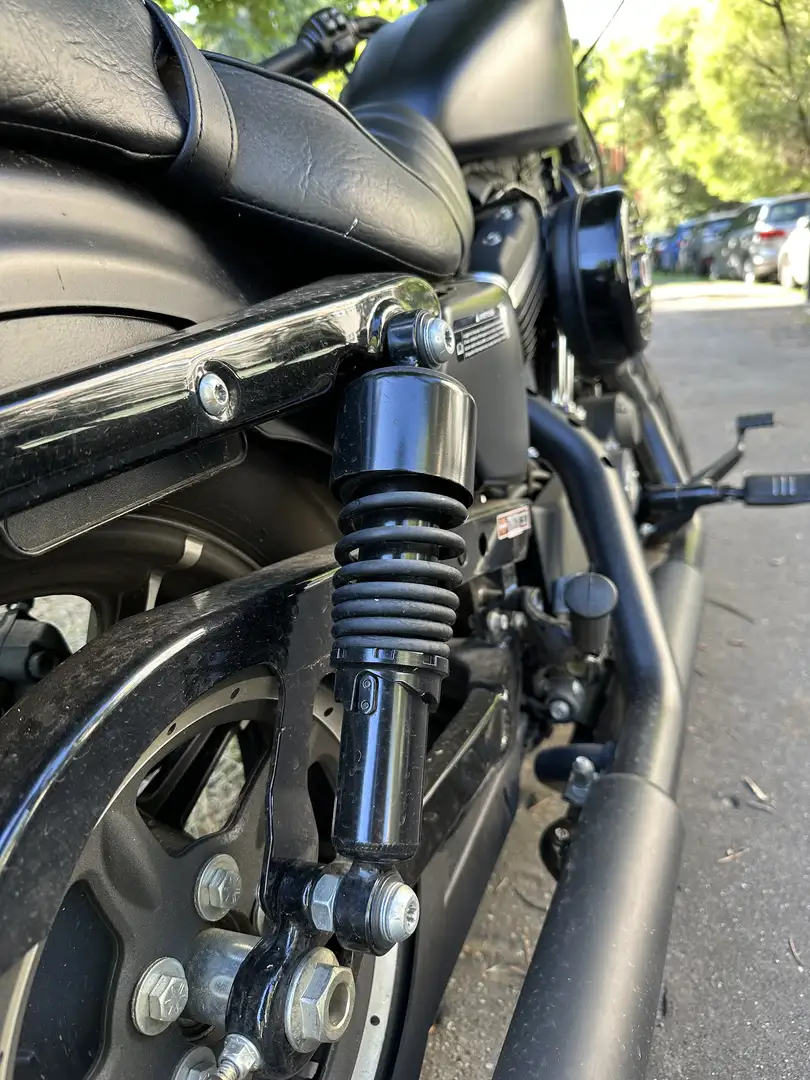 Harley-Davidson Iron 883 Nero - 2
