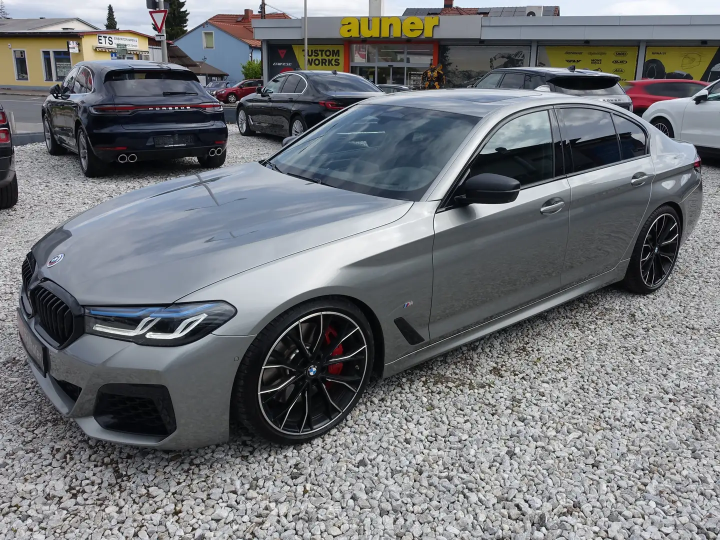 BMW 540 D xDrive-M-SPORT-VOLLAUSST.NP:107.000.-Leasingf.!! Grey - 1