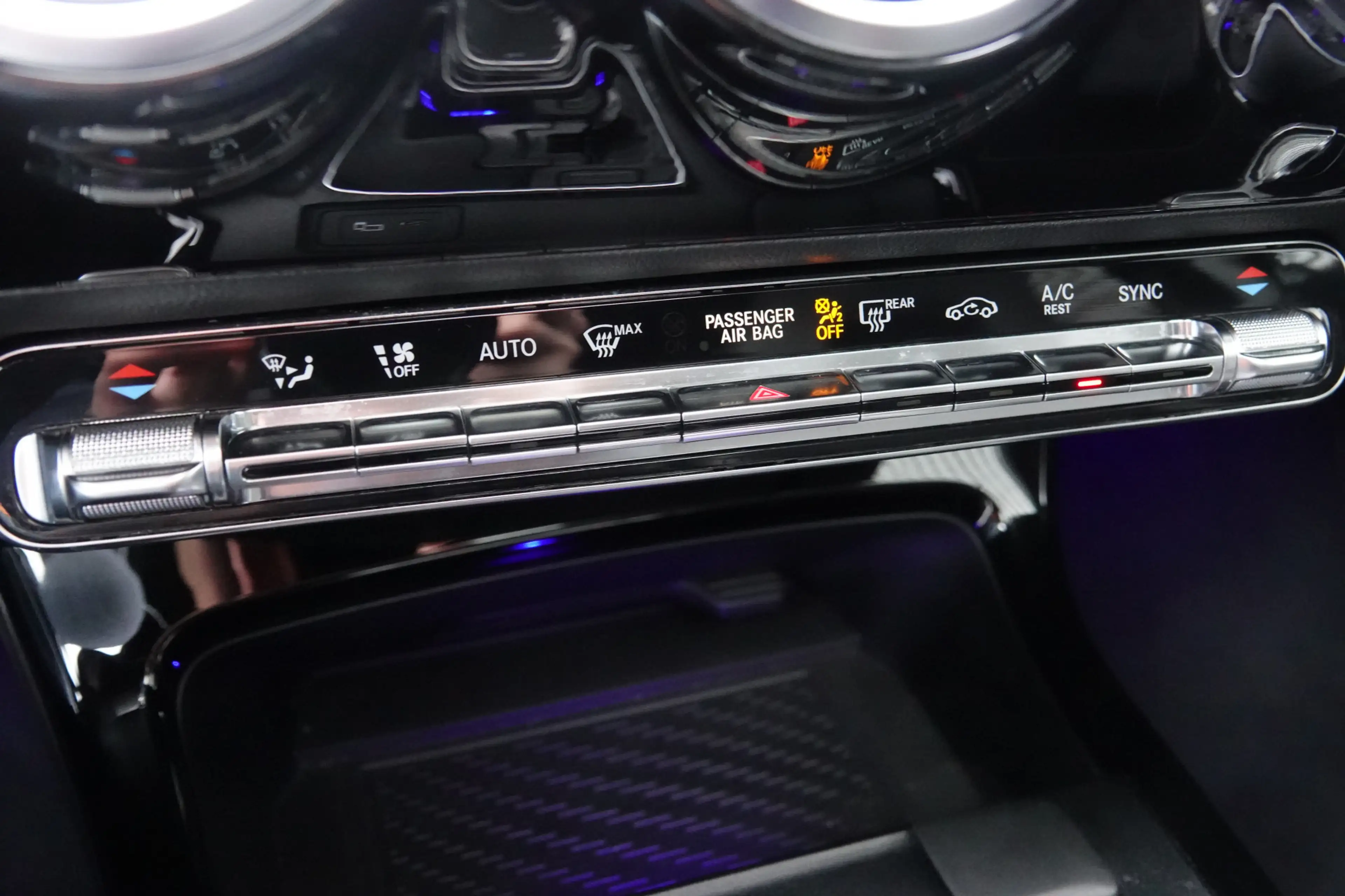 Mercedes-Benz A 250 Premium Plus AMG Line | Nightpakket | Pano | Camer — photo 21