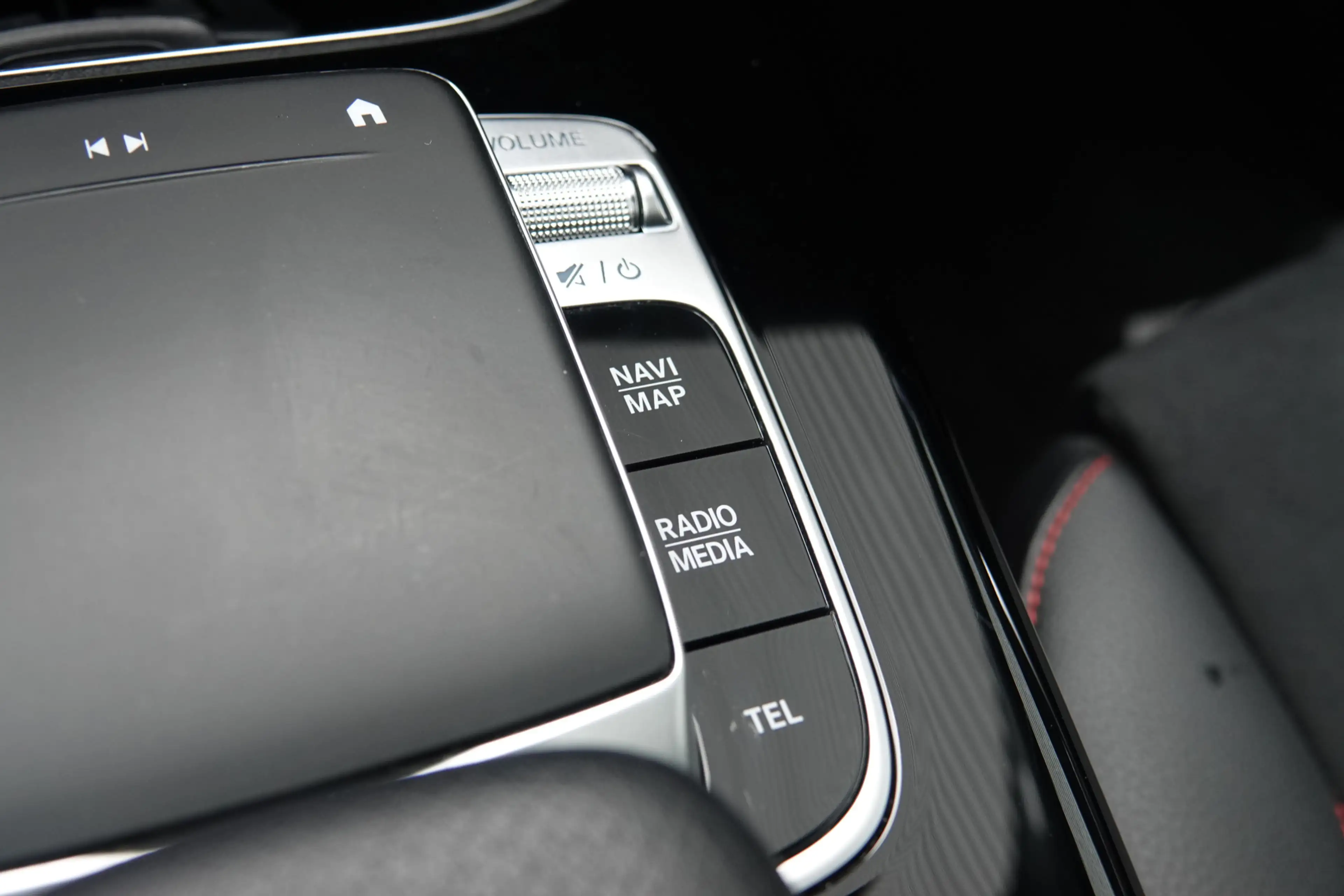 Mercedes-Benz A 250 Premium Plus AMG Line | Nightpakket | Pano | Camer — photo 20