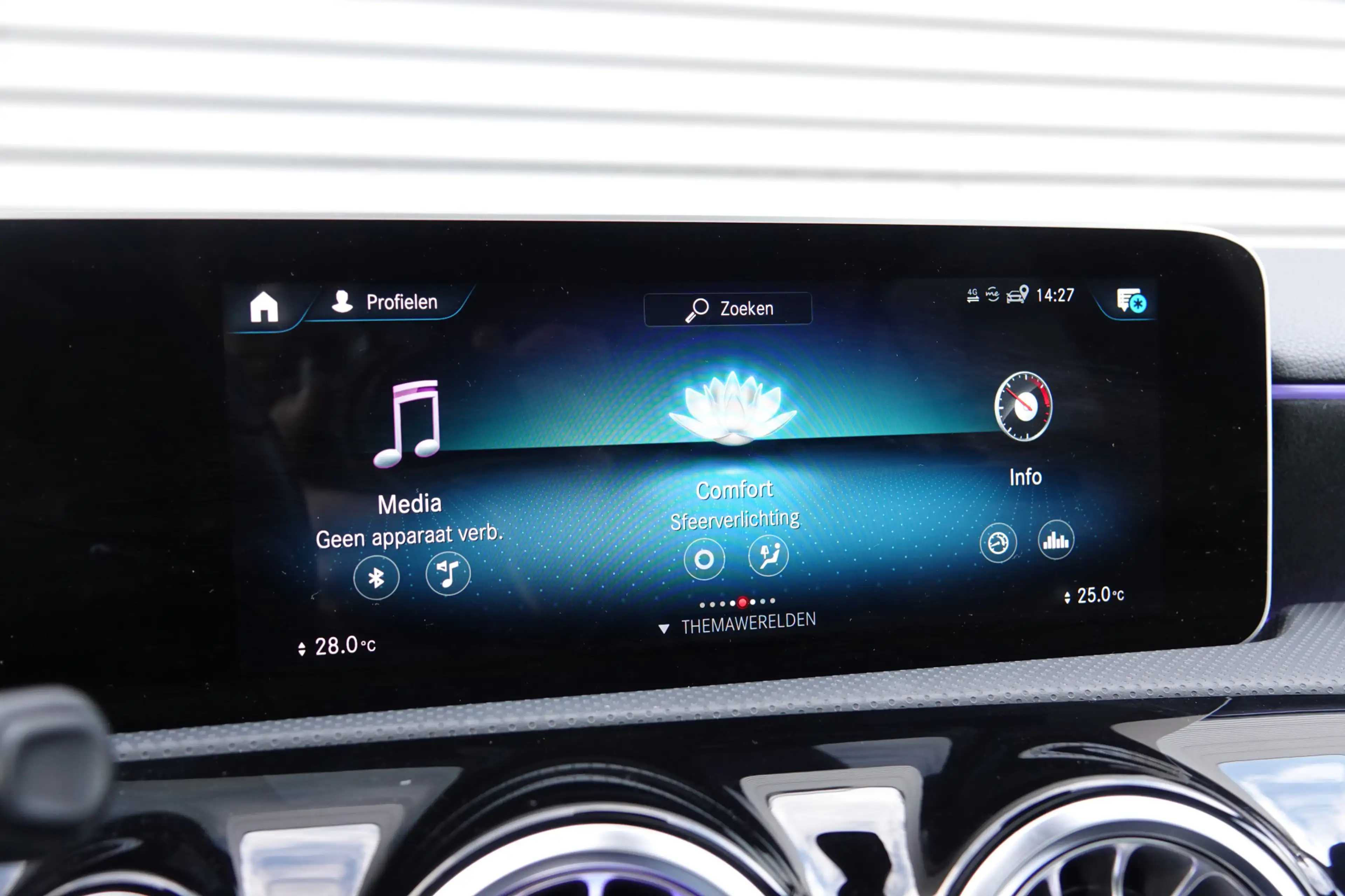 Mercedes-Benz A 250 Premium Plus AMG Line | Nightpakket | Pano | Camer — photo 34