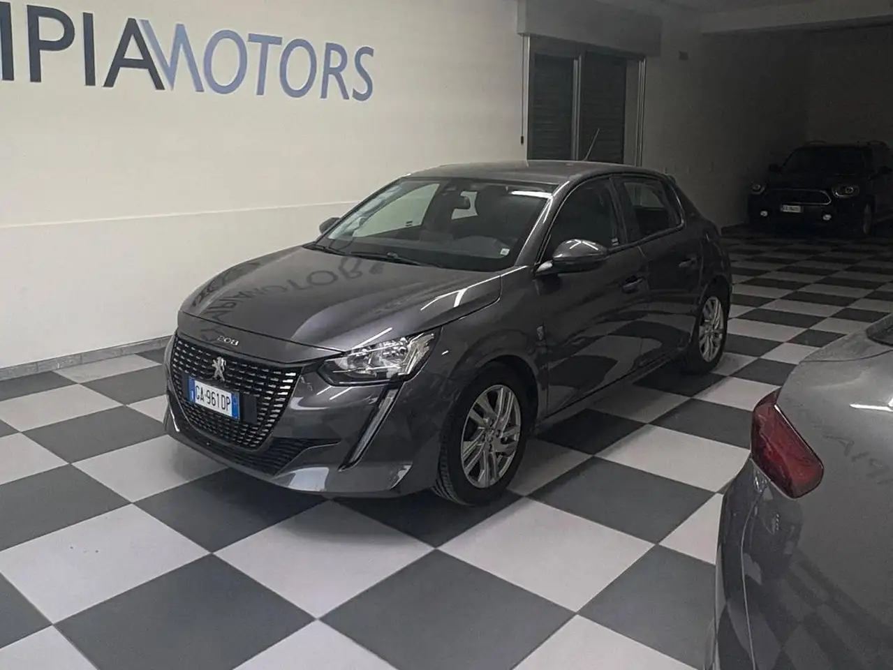 Peugeot 208