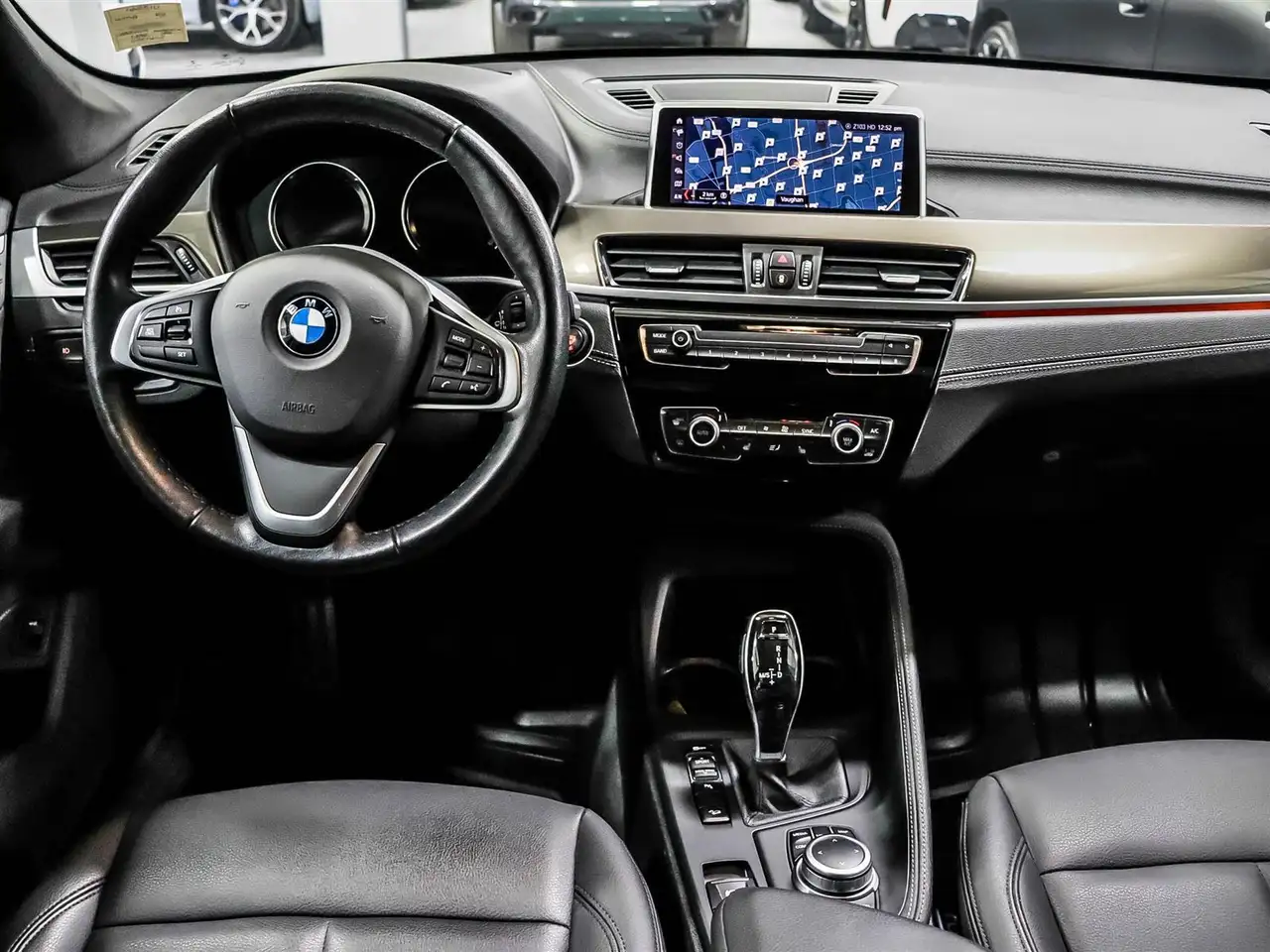 BMW X1 снимка BMW X1