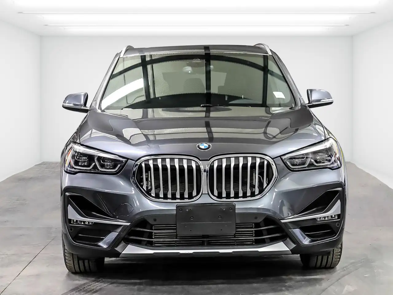 BMW X1 снимка BMW X1