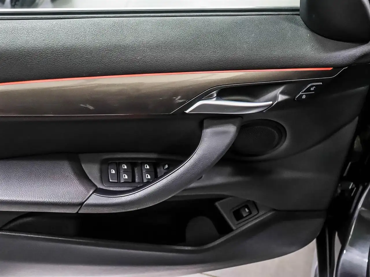 BMW X1 снимка BMW X1