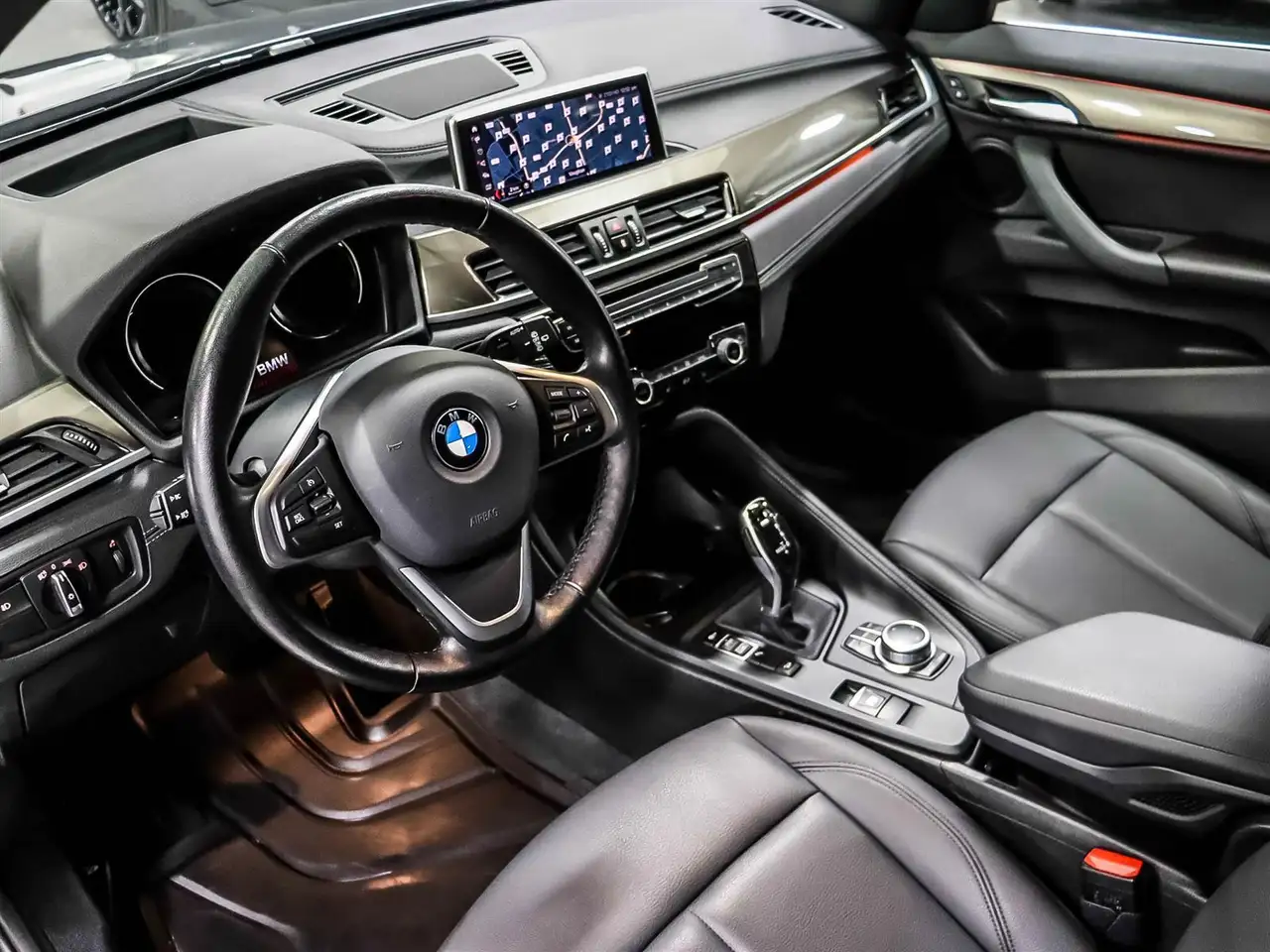 BMW X1 снимка BMW X1