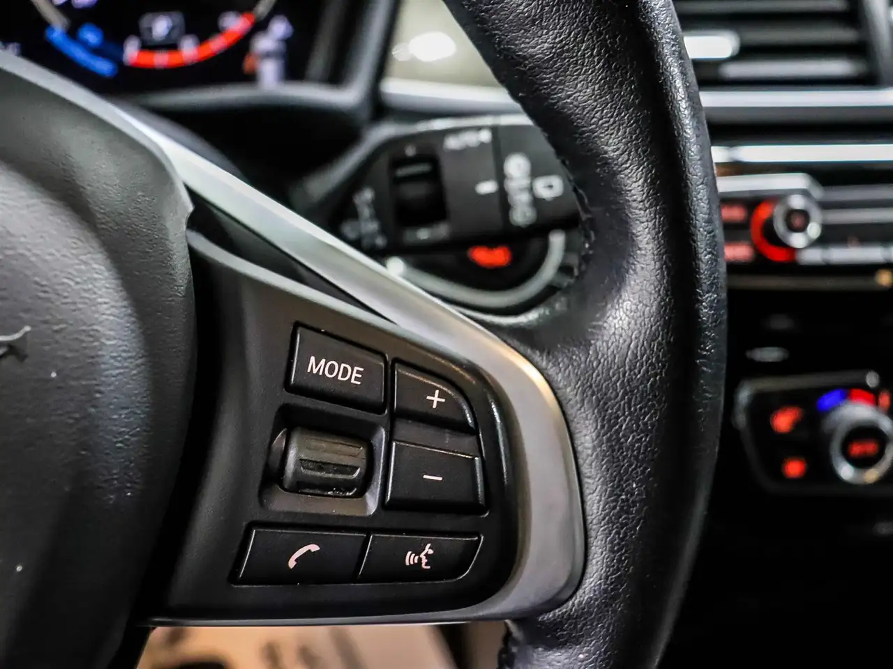 BMW X1 снимка BMW X1