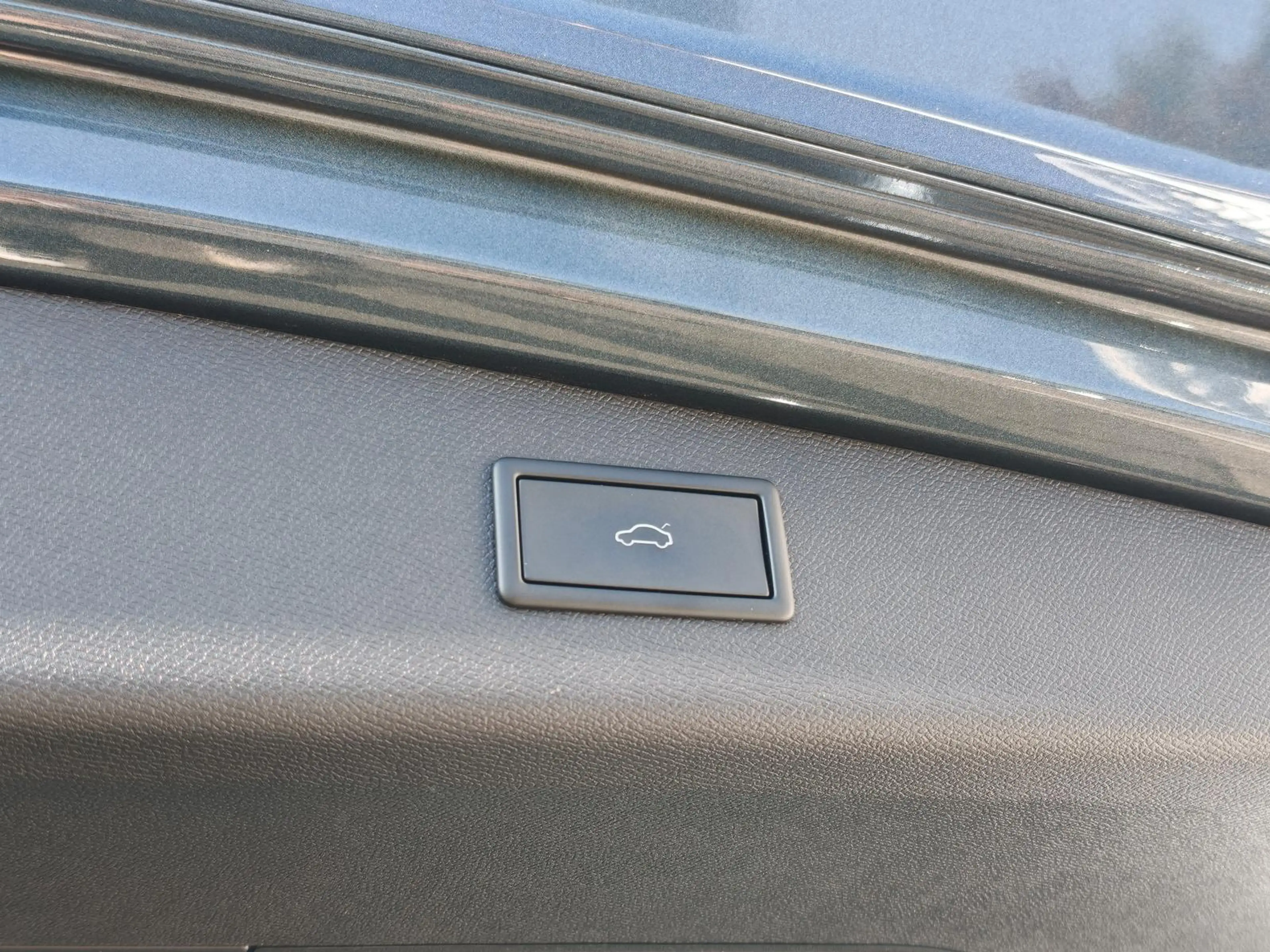 CUPRA Leon SPORTSTOURER 1.5eTSI DSG AHK/MATRIX/NAVI — photo 13