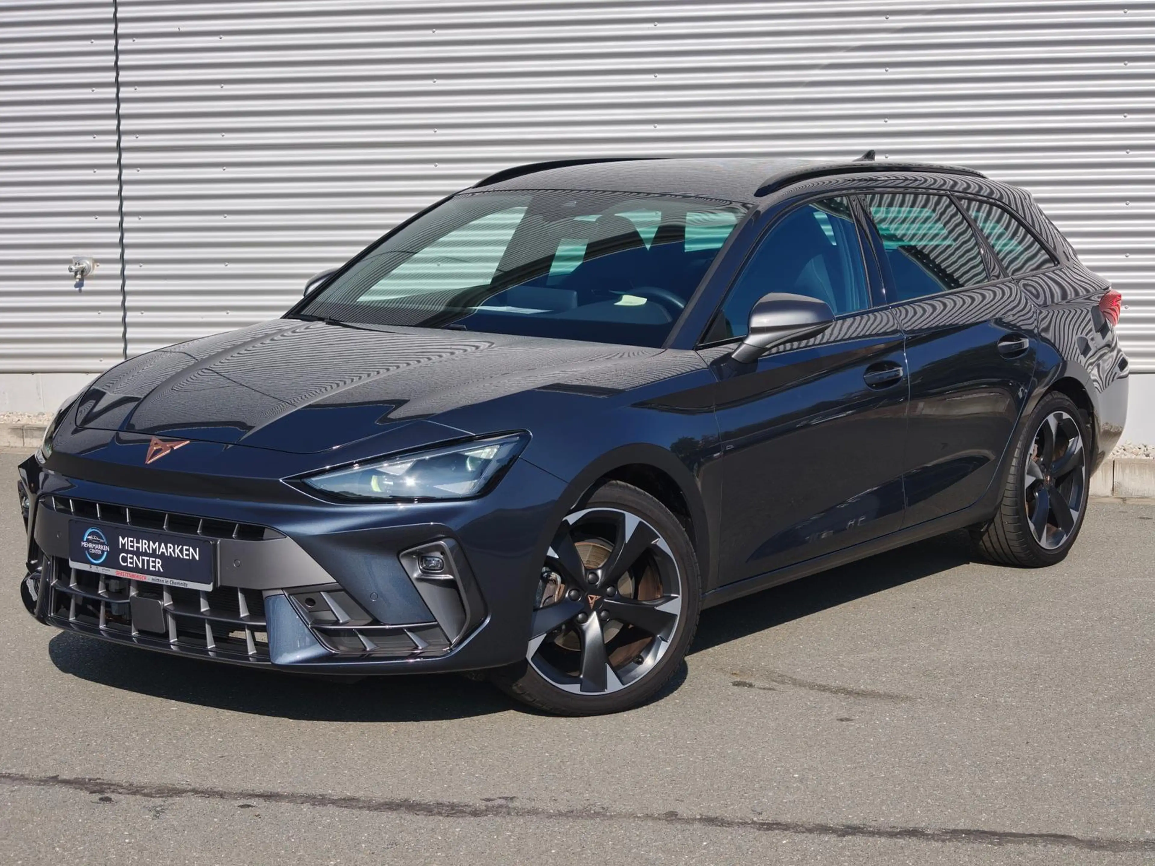CUPRA Leon SPORTSTOURER 1.5eTSI DSG AHK/MATRIX/NAVI — photo 4