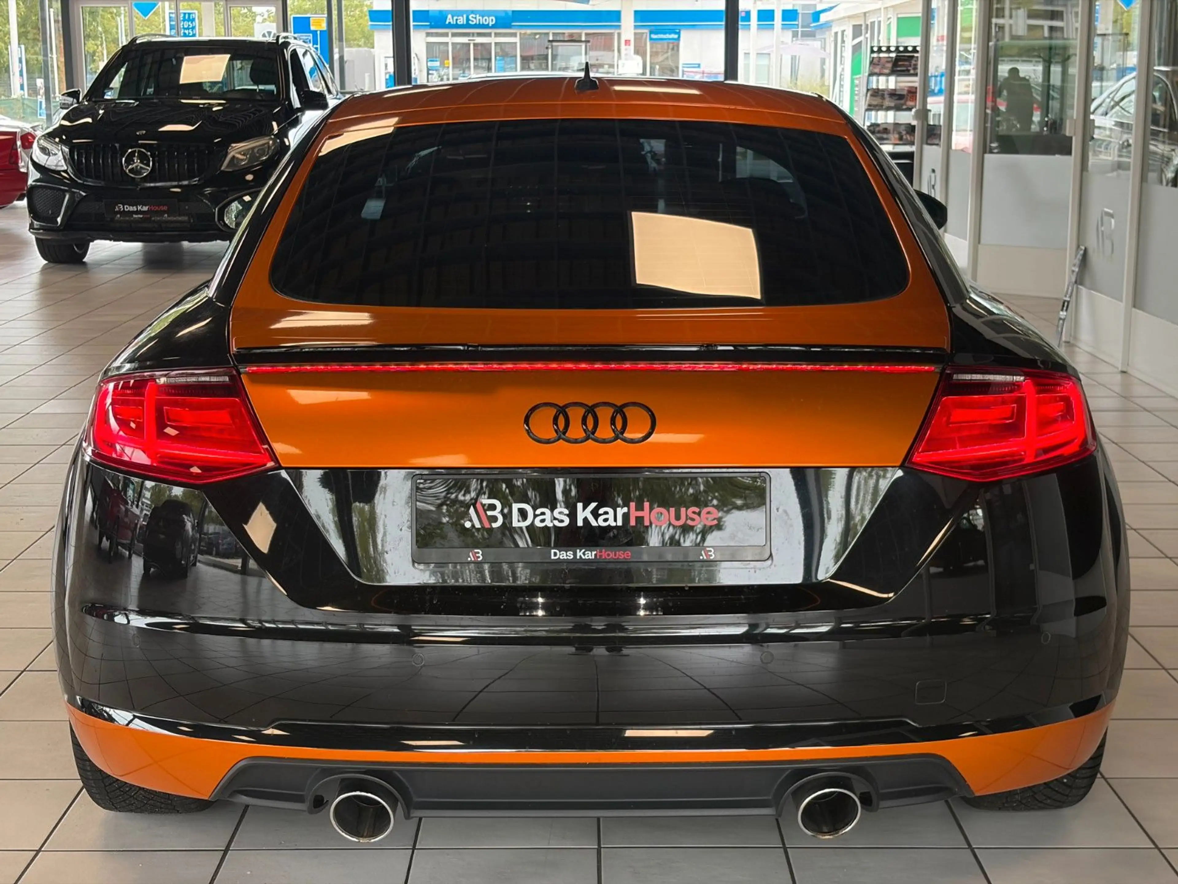 Audi TT Coupe 2.0 TDI ultra · Virtual Cockpit · Navi — photo 10