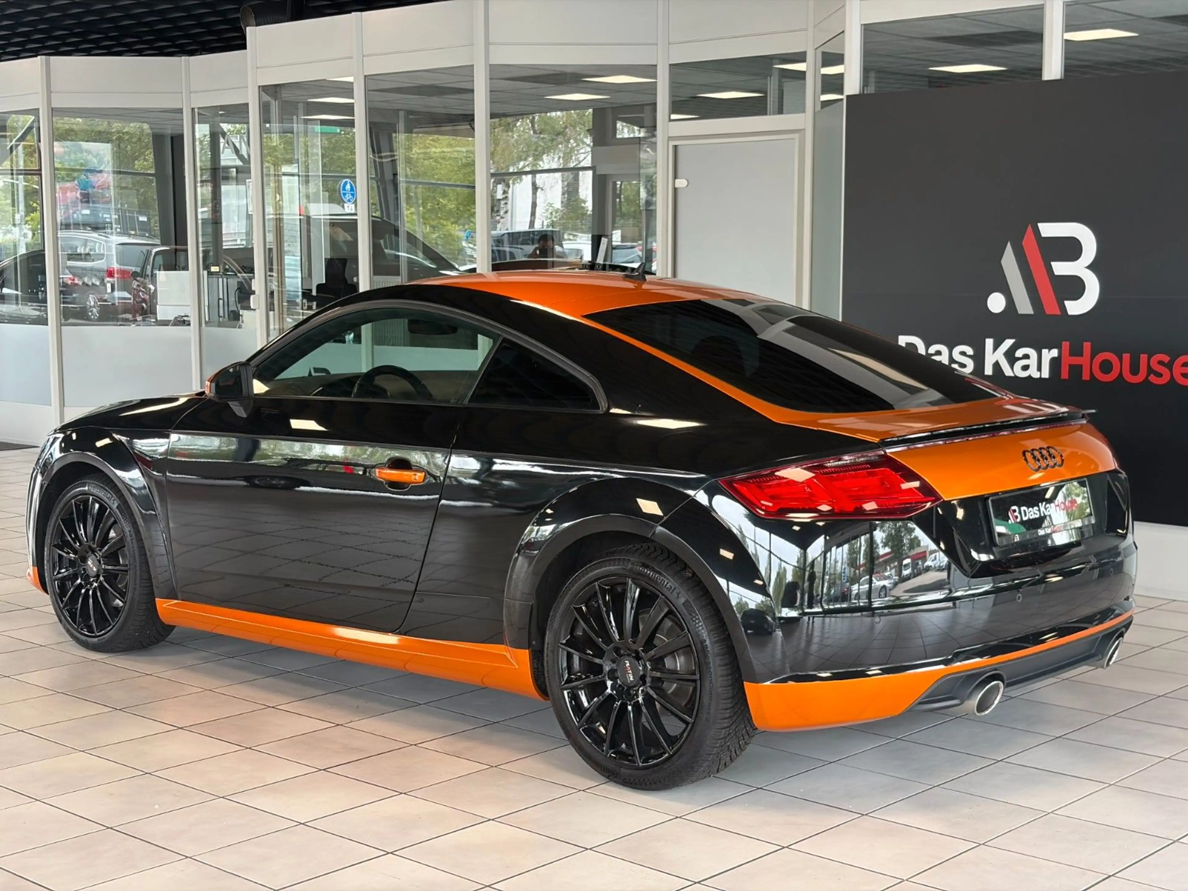 Audi TT Coupe 2.0 TDI ultra · Virtual Cockpit · Navi — photo 6