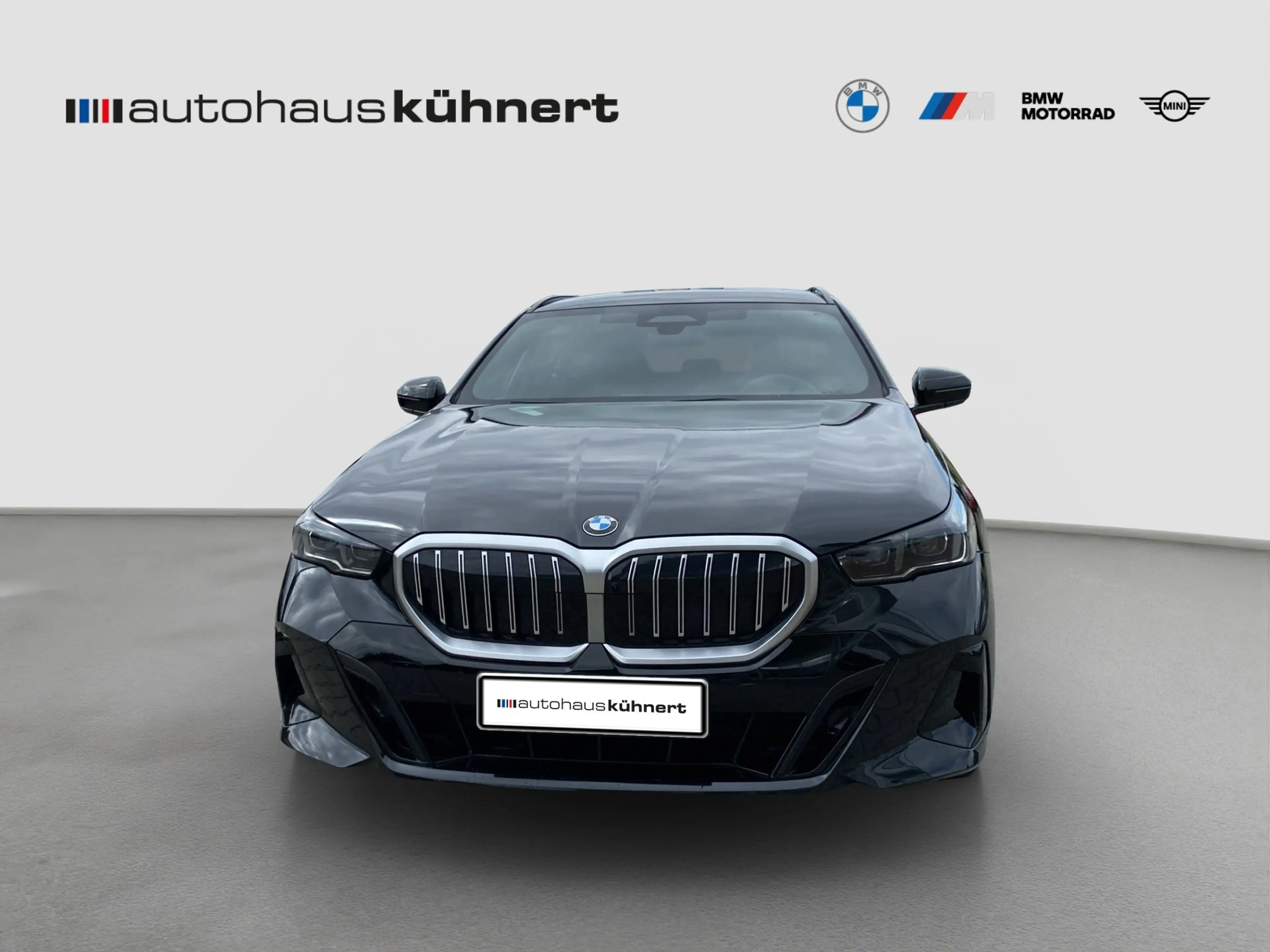 BMW 520 d xDrive Touring ///M-Sport ACC Standhzg. AHK — photo 3