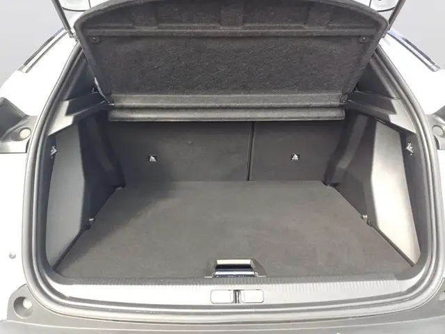 Peugeot 2008 view 7