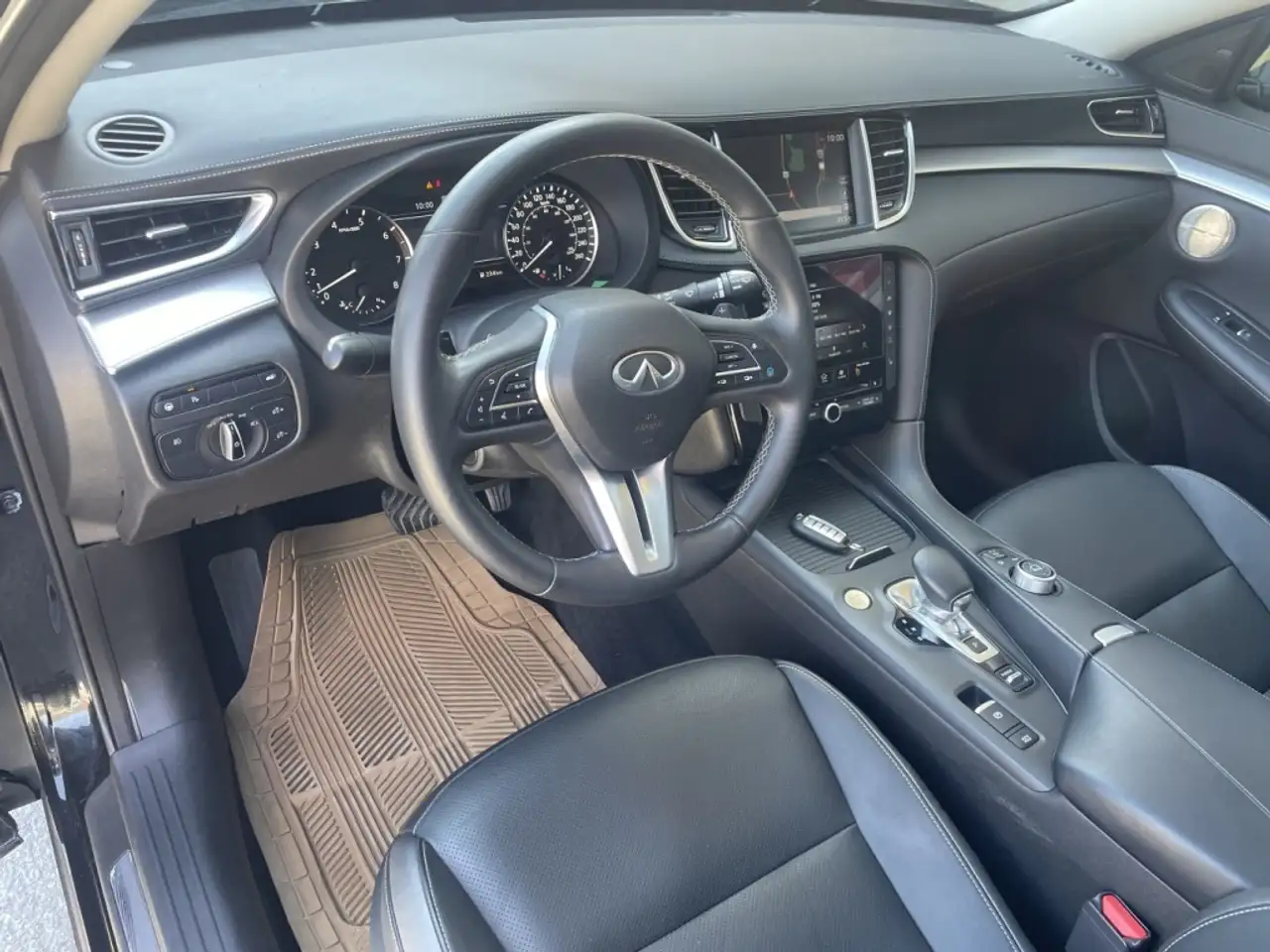Infiniti QX50 снимка Infiniti QX50