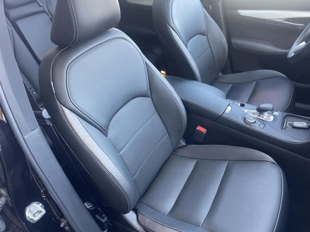 Infiniti QX50 снимка Infiniti QX50