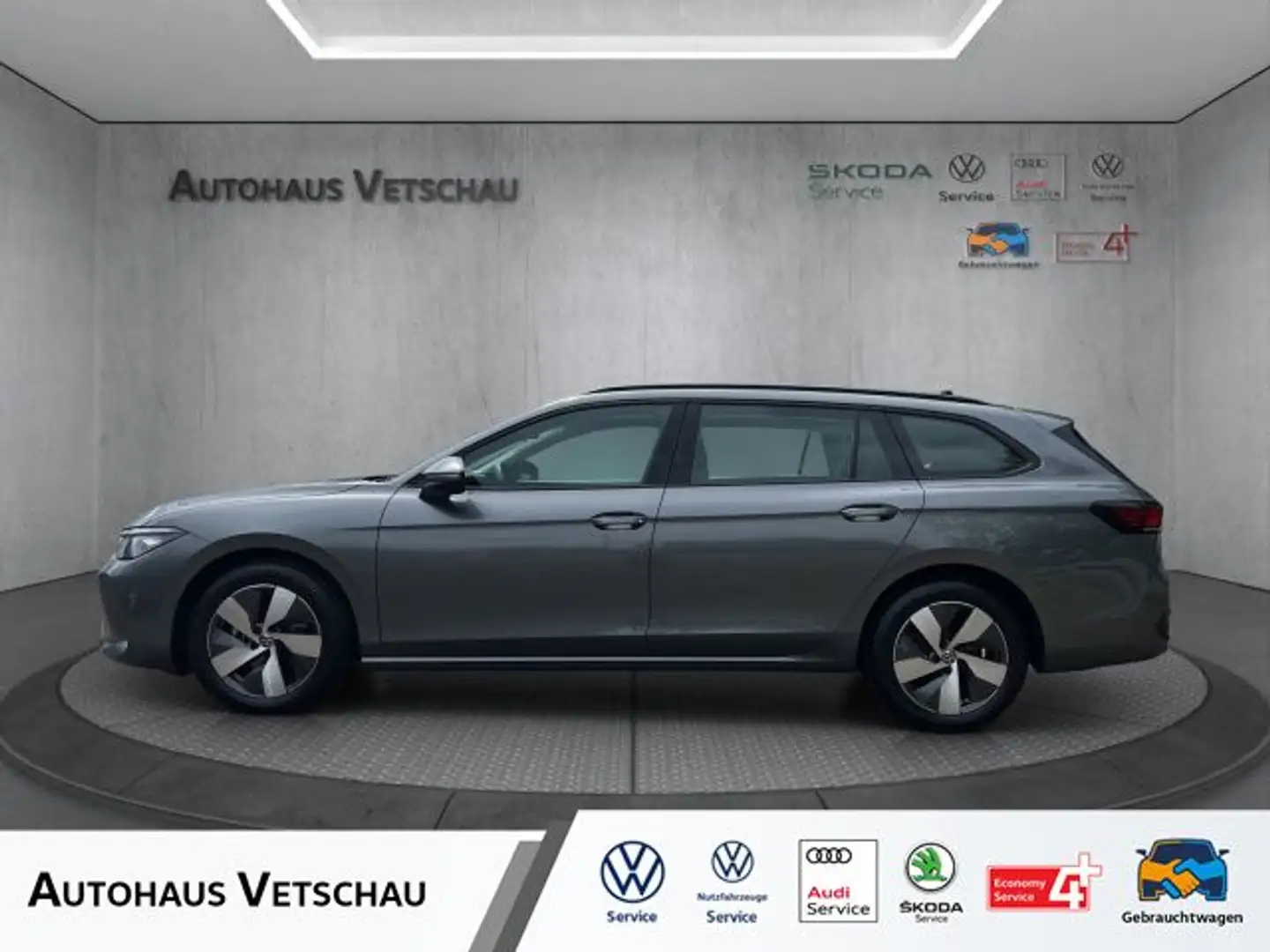 Volkswagen Passat Variant 1.5 eTSI Bluetooth Navi LED Grau - 1