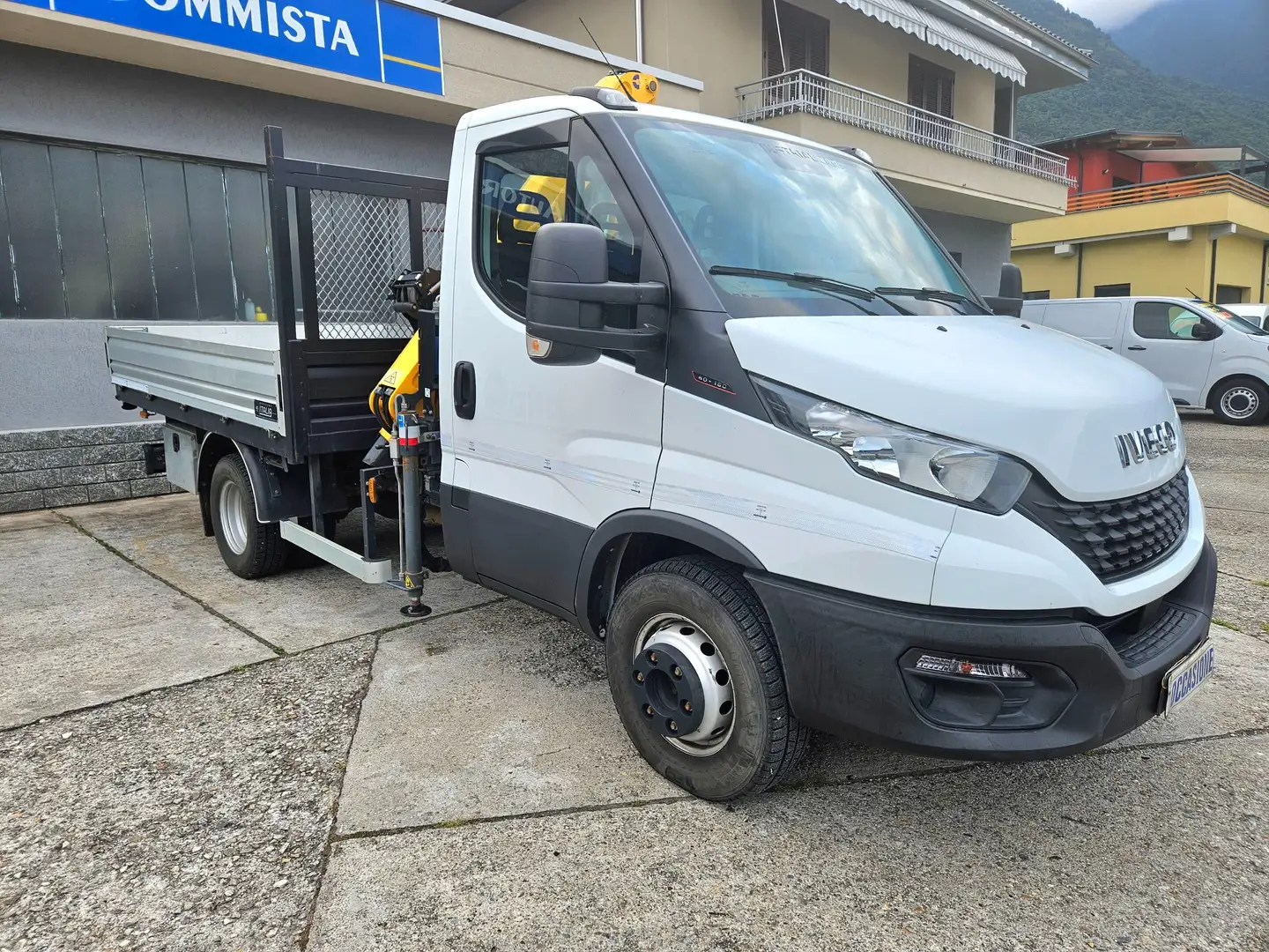 Iveco Daily 60 C16 H3.0 CASSONE GRU Bianco - 1
