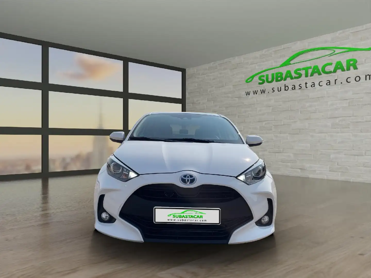 Toyota Yaris 120H 1.5 Business Plus Blanco - 2