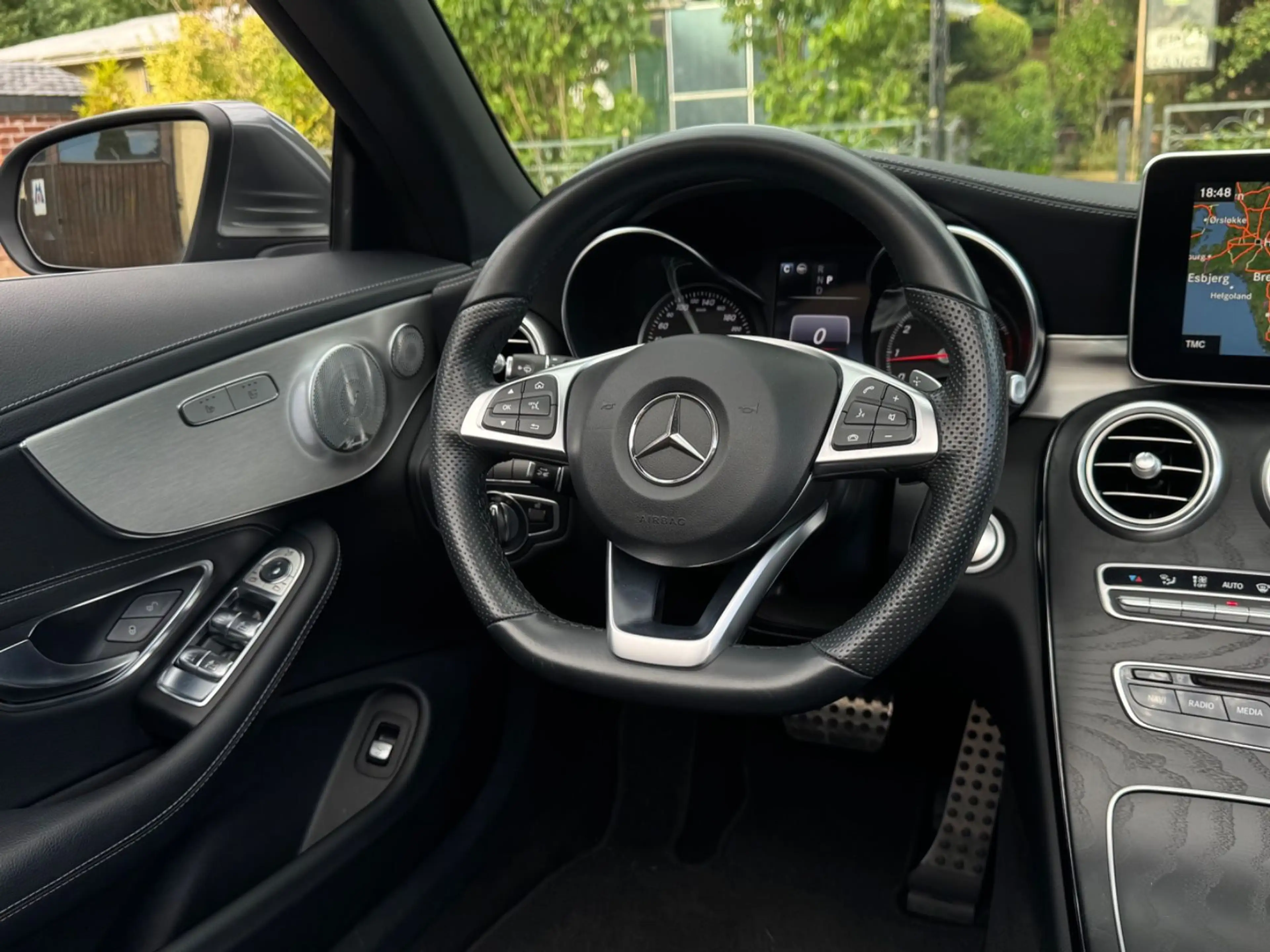 Mercedes-Benz C 250 AMG BURMESTER AIRCAP COMAND ILS DISTR CAM — photo 25