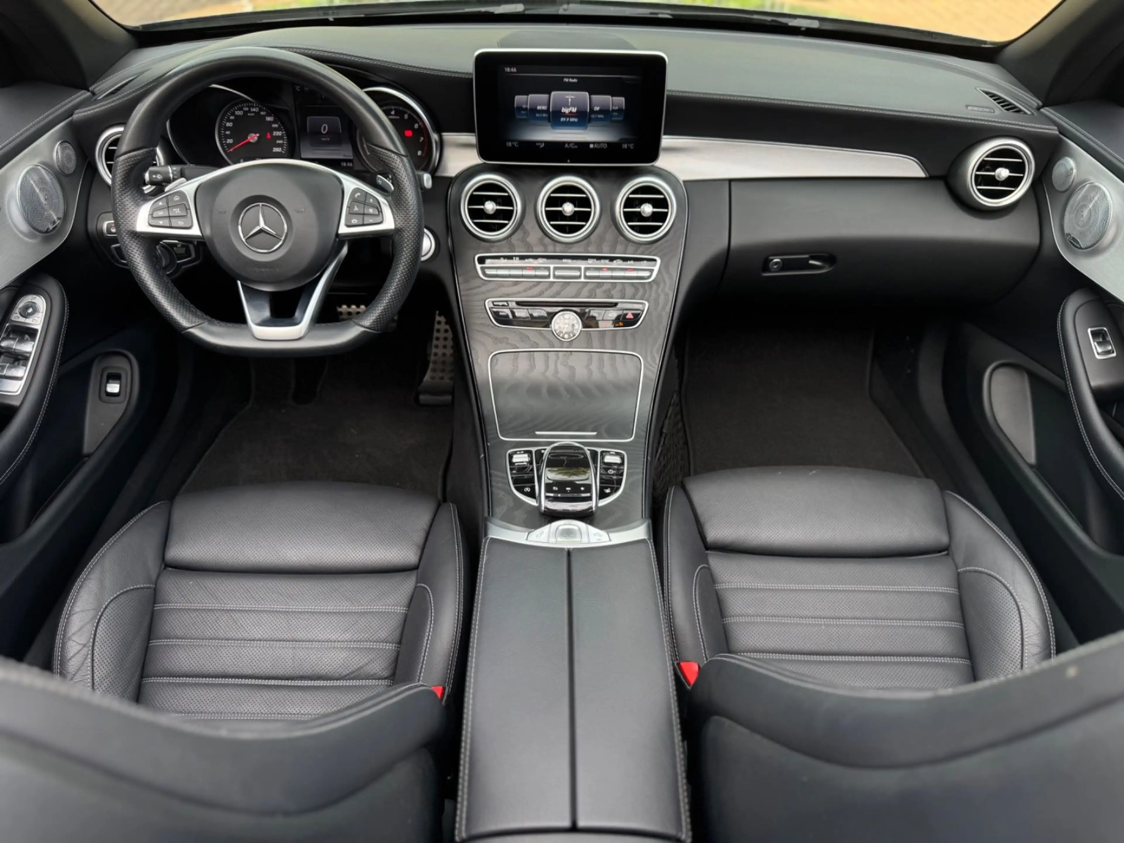 Mercedes-Benz C 250 AMG BURMESTER AIRCAP COMAND ILS DISTR CAM — photo 21