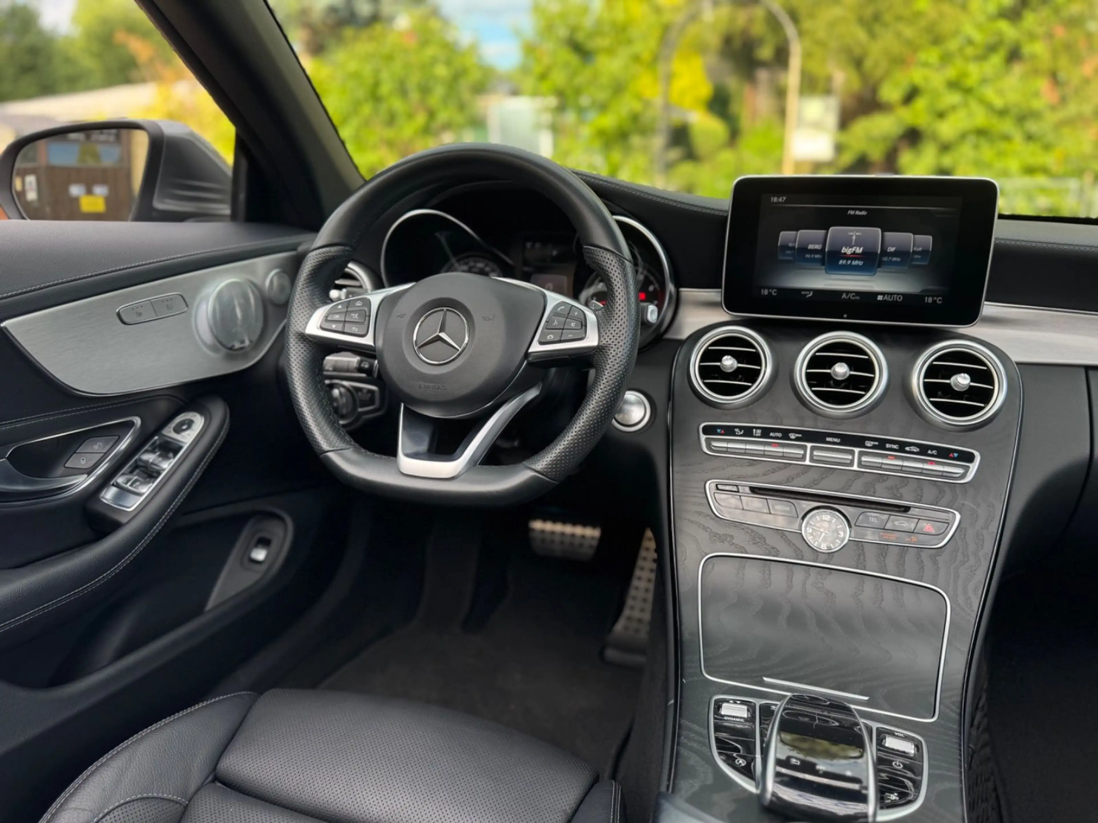 Mercedes-Benz C 250 AMG BURMESTER AIRCAP COMAND ILS DISTR CAM — photo 24