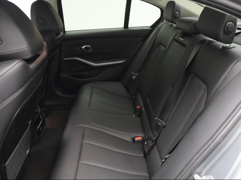 BMW 320 e Berline — photo 17