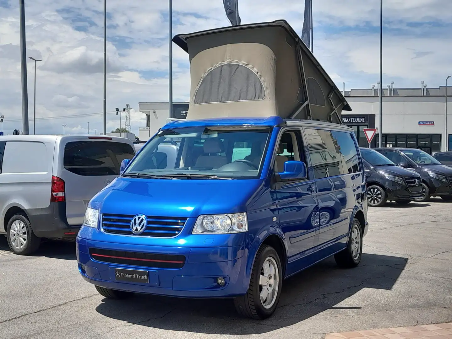 Volkswagen T5 California 2.5 tdi Comfortline tiptronic Modrá - 1