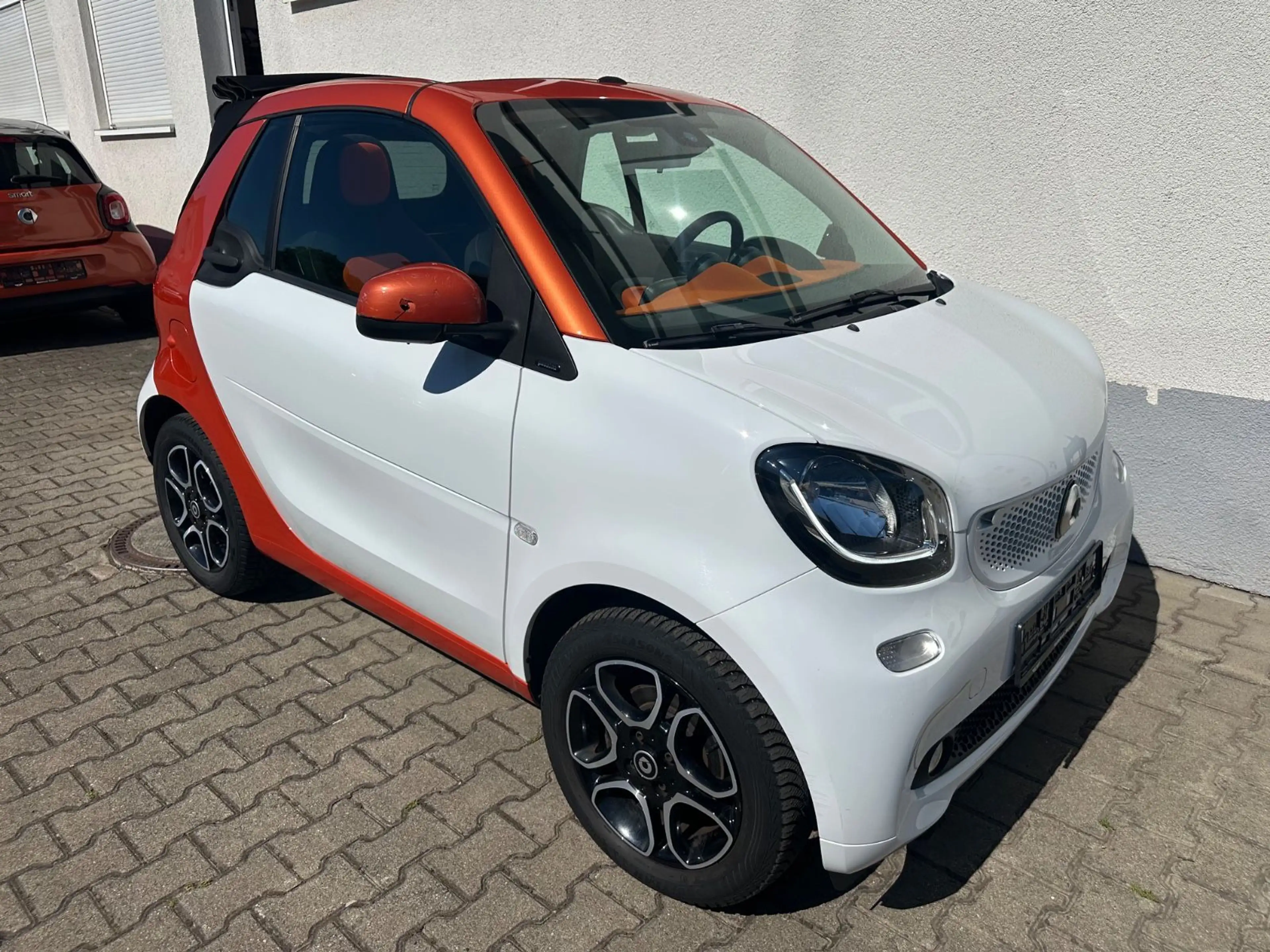 smart forTwo For Two Cabrio 90 PS Navi / LED & Sensor-Paket — photo 13