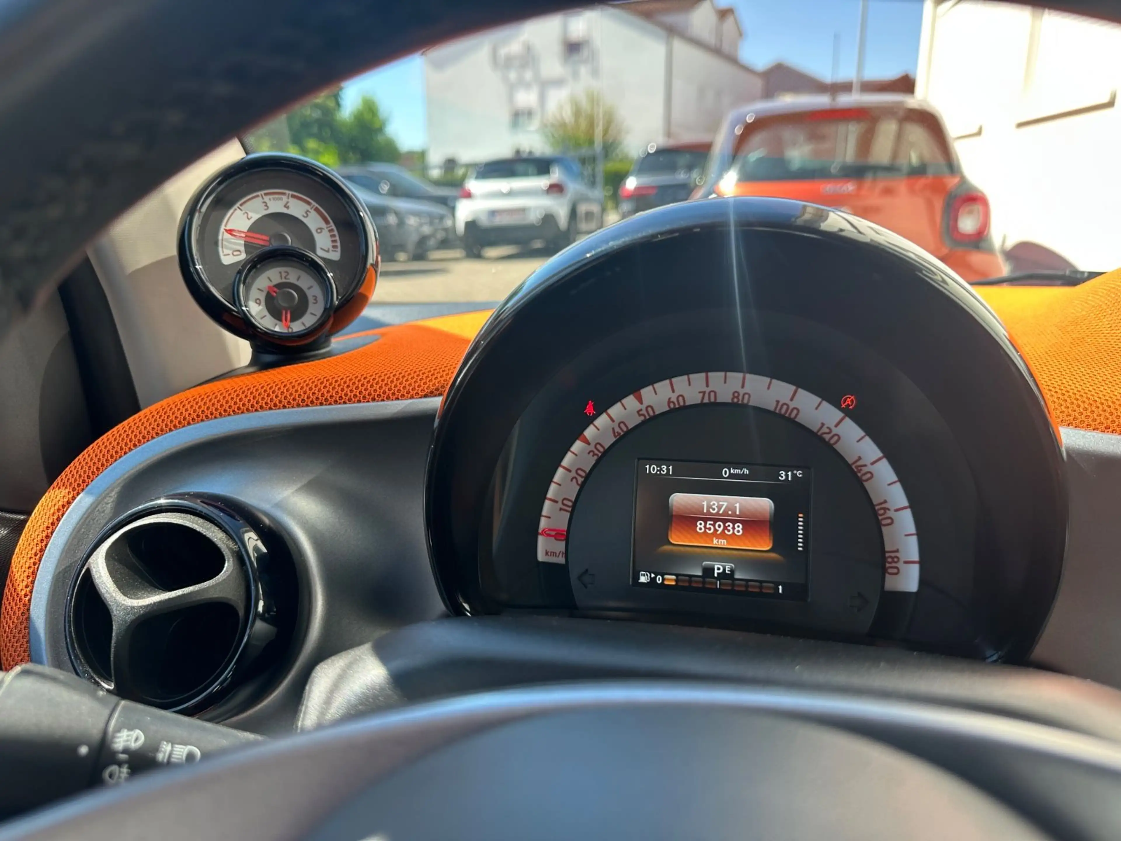 smart forTwo For Two Cabrio 90 PS Navi / LED & Sensor-Paket — photo 9