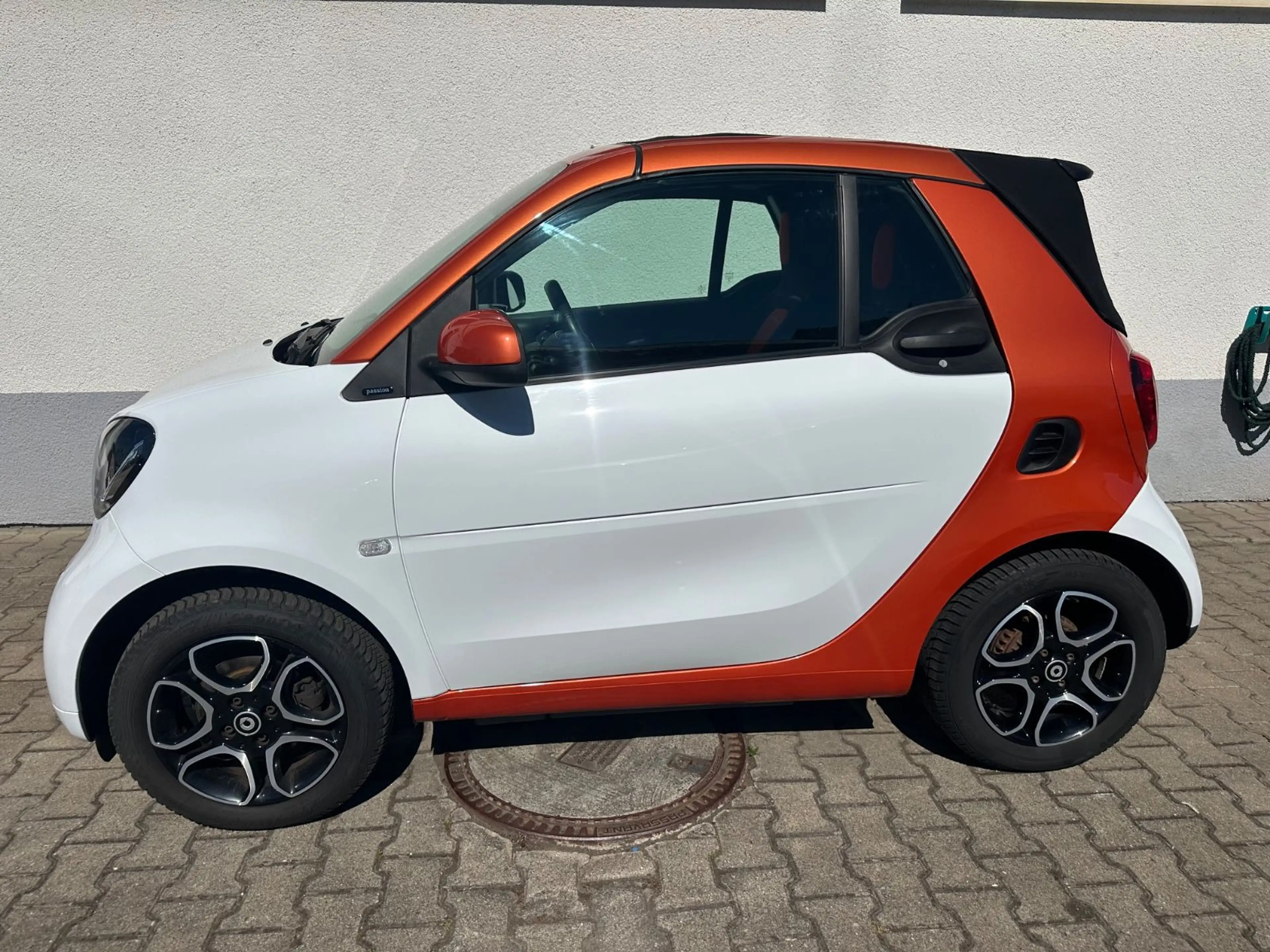 smart forTwo For Two Cabrio 90 PS Navi / LED & Sensor-Paket — photo 10