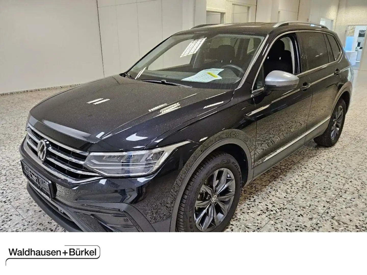 Volkswagen Tiguan Allspace 2.0 TDI DSGLife Klima Navi Einparkhilfe Nero - 1
