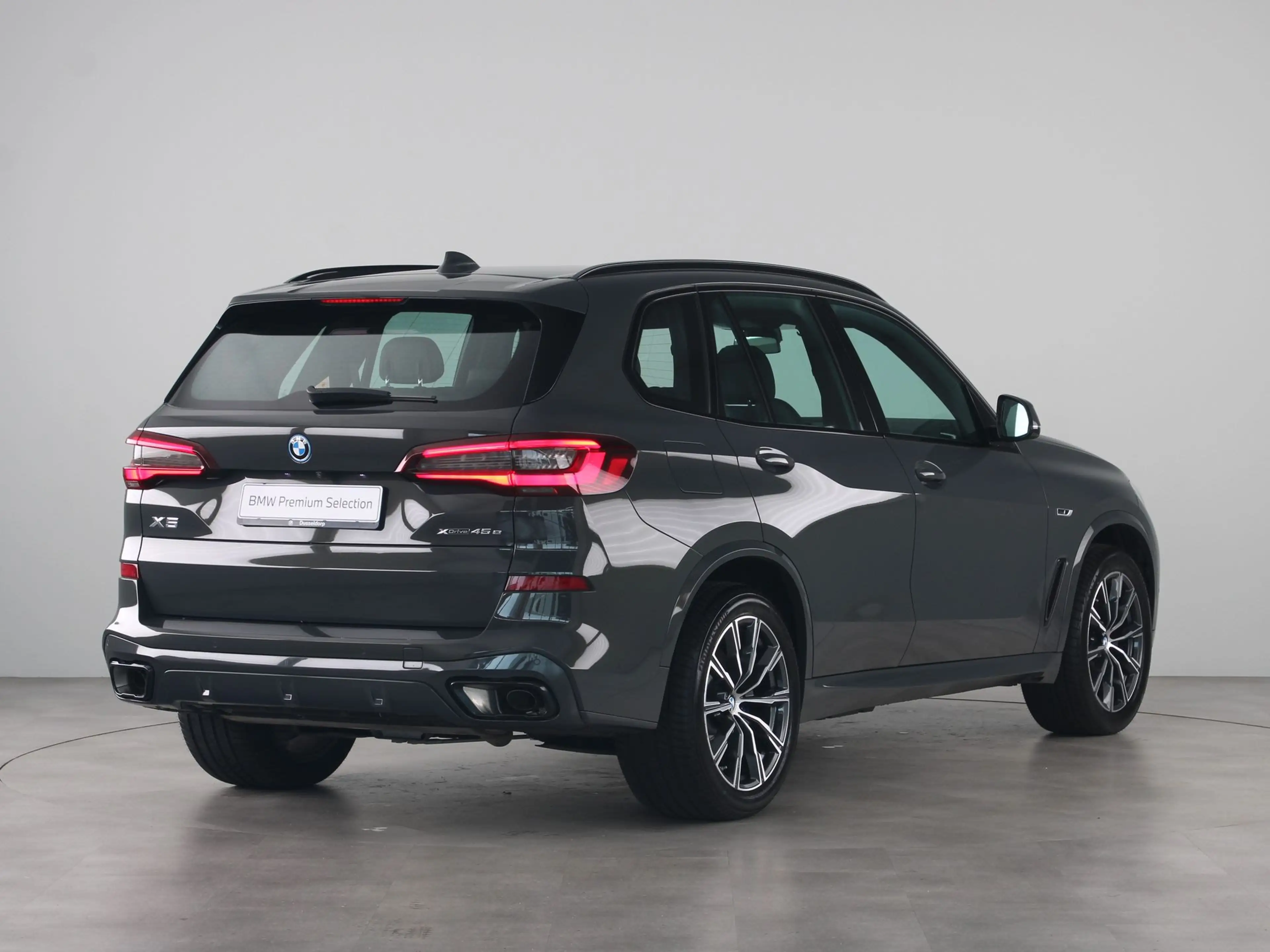 BMW X5 xDrive45e Executive M Sport — photo 11