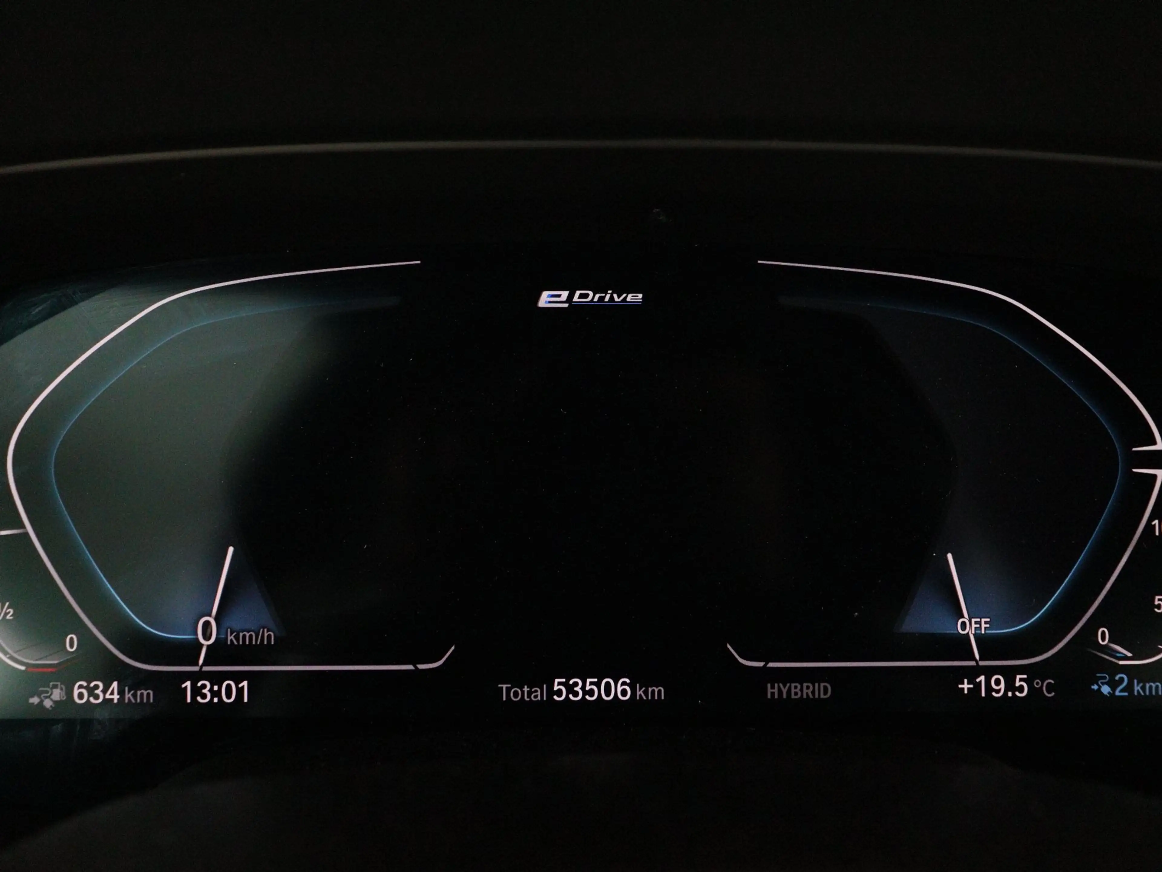 BMW X5 xDrive45e Executive M Sport — photo 4