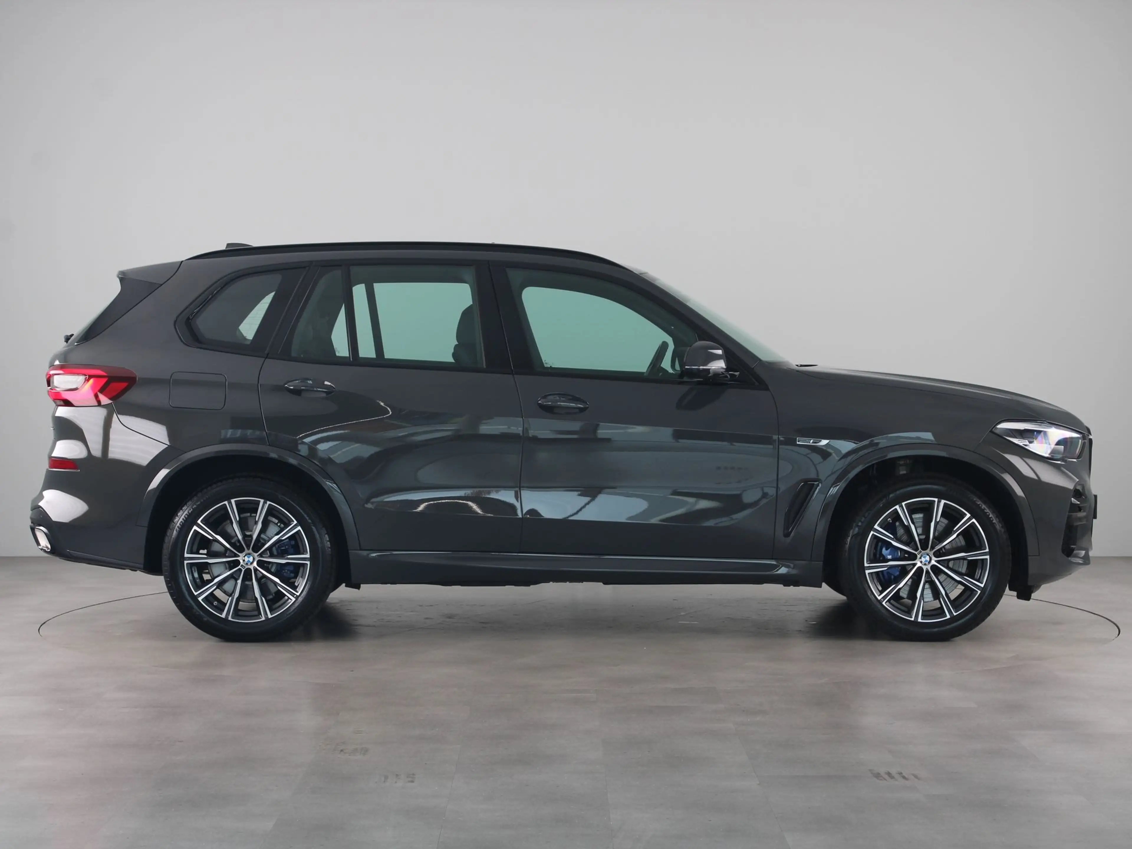 BMW X5 xDrive45e Executive M Sport — photo 10