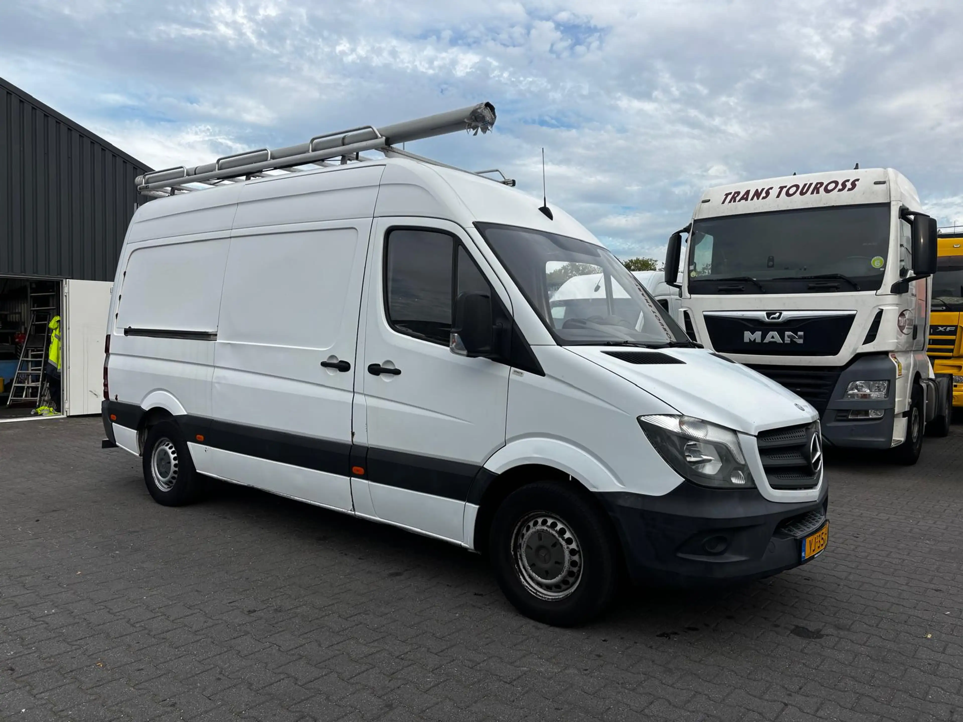 Mercedes-Benz Sprinter 313 CDI L2 H2 AHK — photo 3