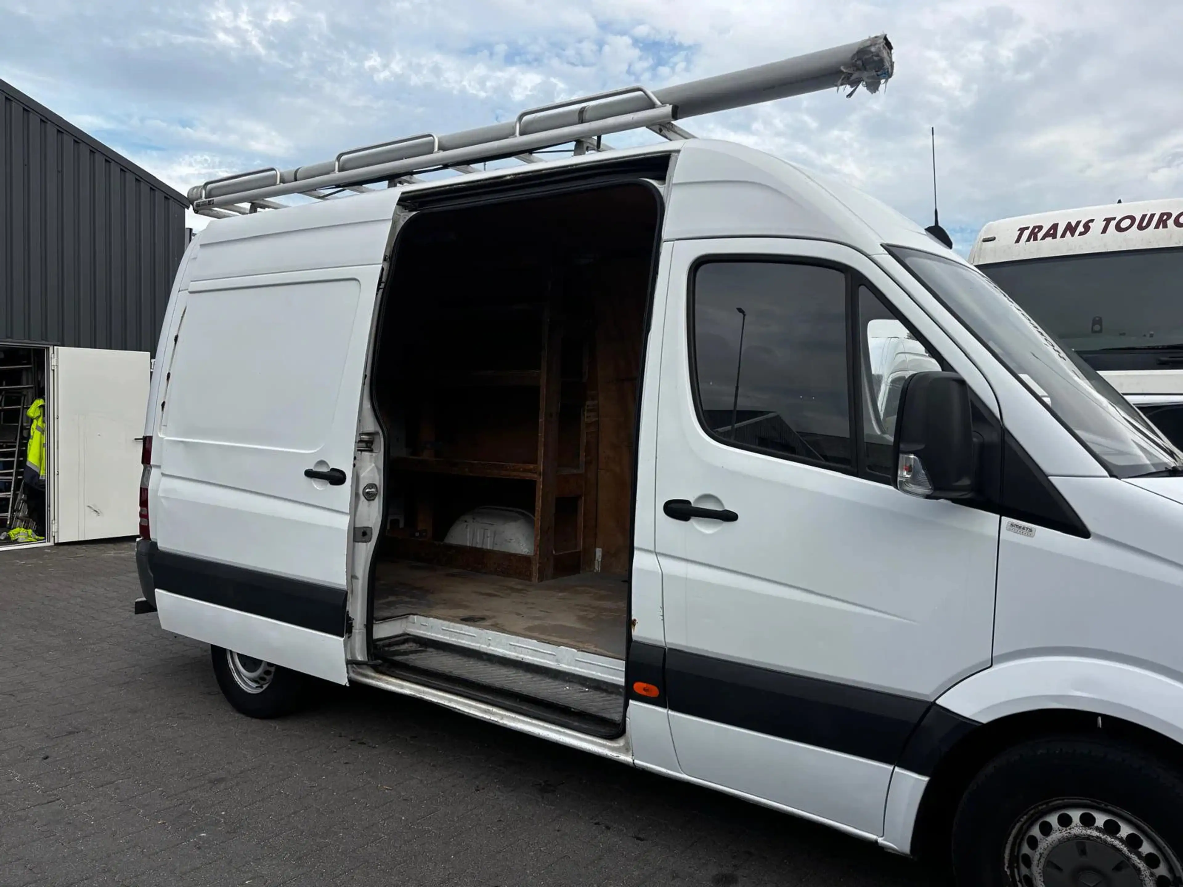Mercedes-Benz Sprinter 313 CDI L2 H2 AHK — photo 9