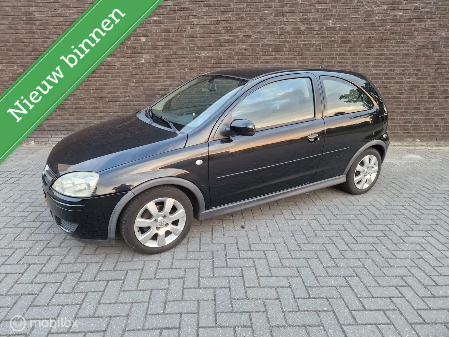 Opel Corsa 1.2-16V Silverline|Airco| Zwart - 1