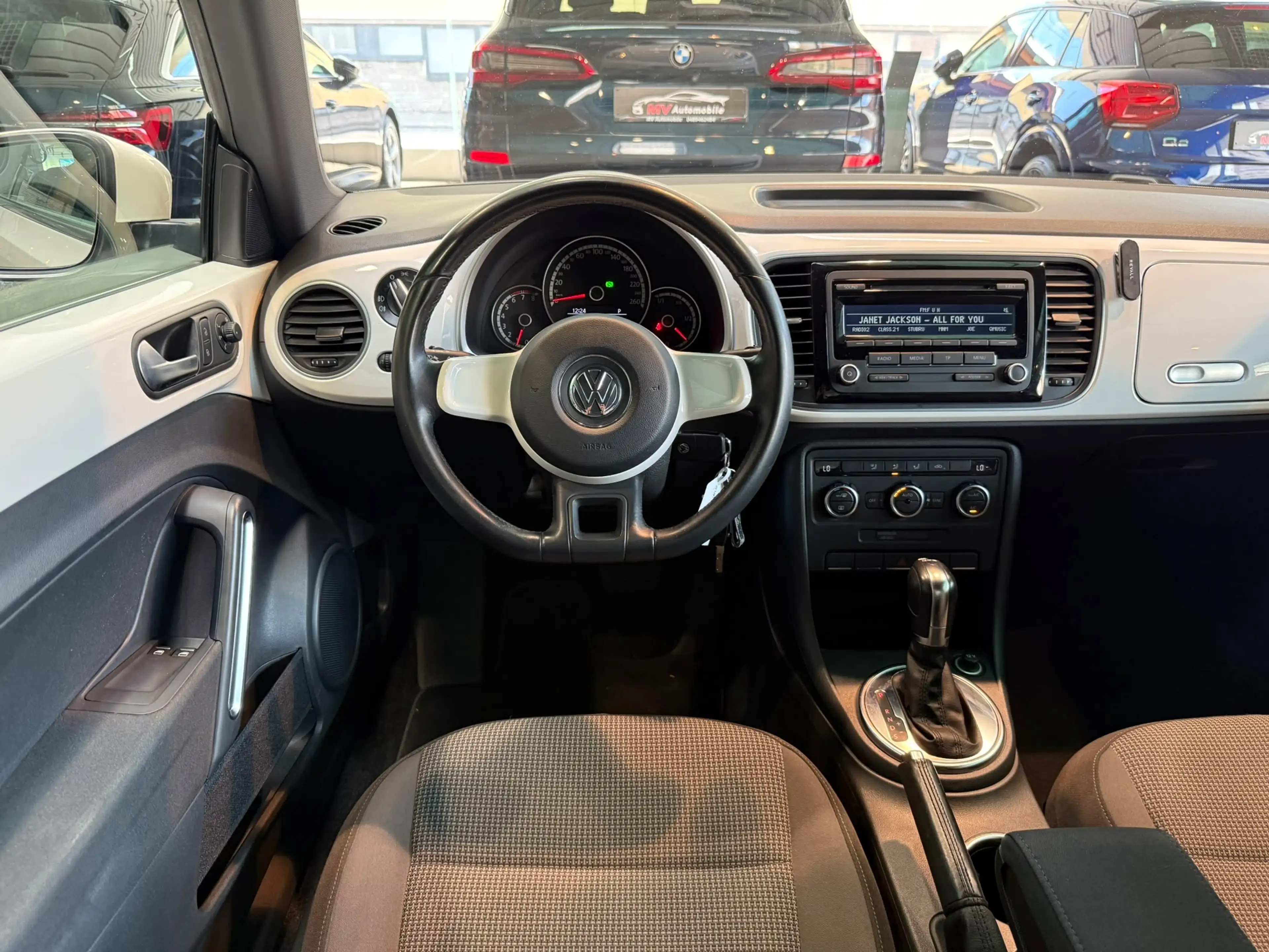 Volkswagen Beetle 1.2TSI Design DSG * Clim auto — photo 10